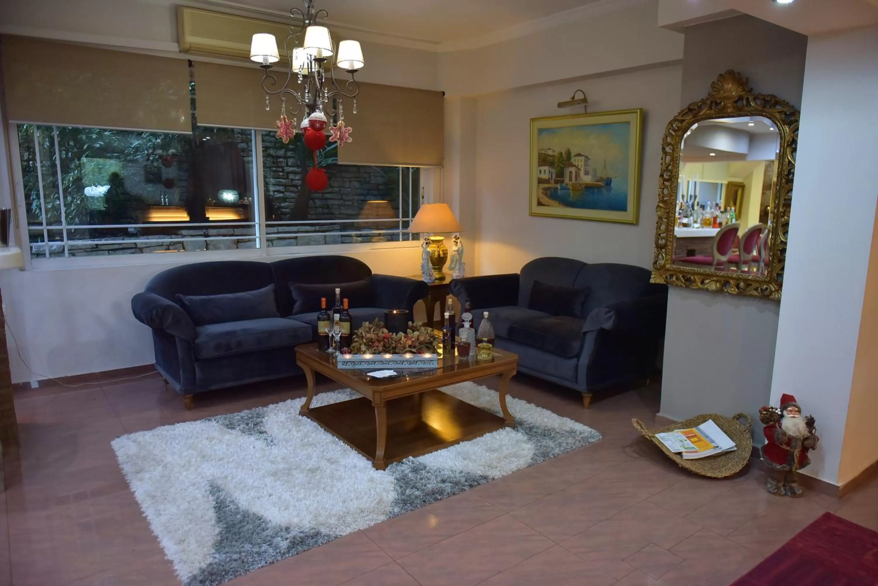 Seating Area in Oscar Hotel