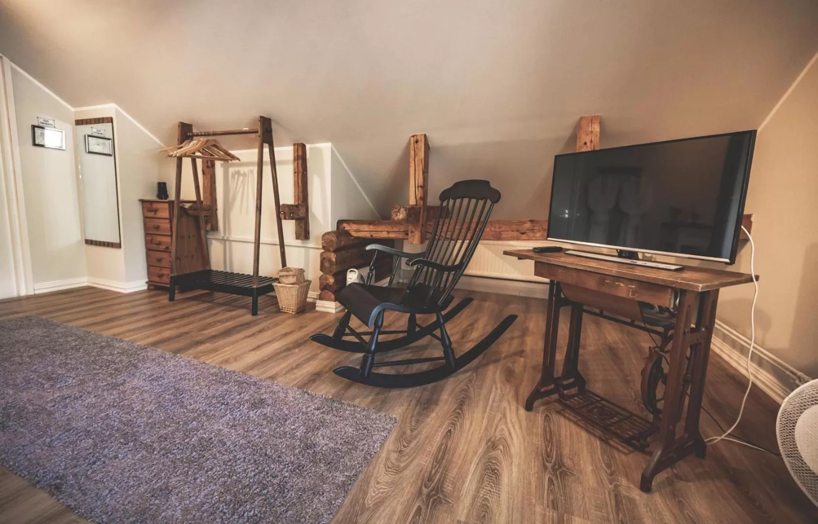 Cafe-Restaurant & Hotel Saima