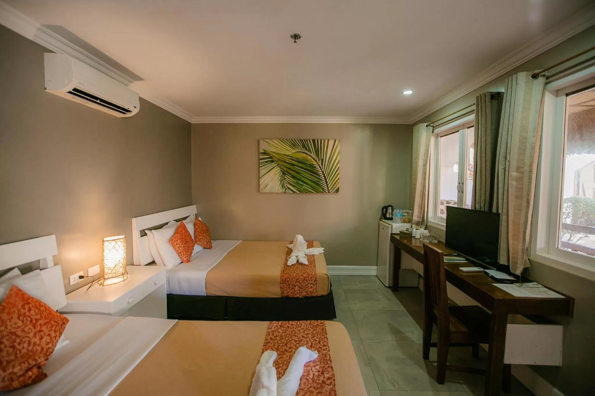 Bedroom, Bed in Kav's Beach Resort