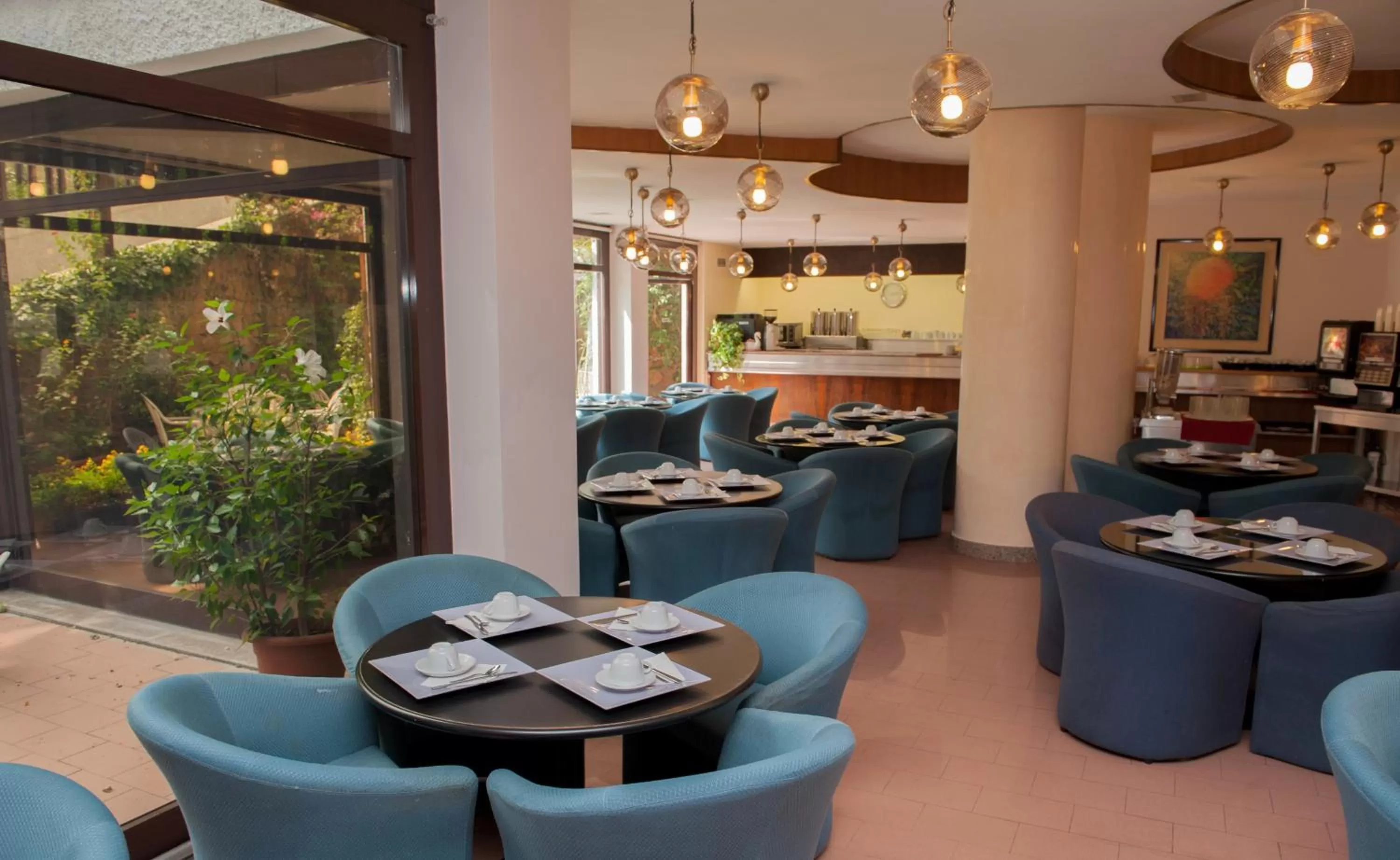 Restaurant/places to eat in Hotel La Pergola