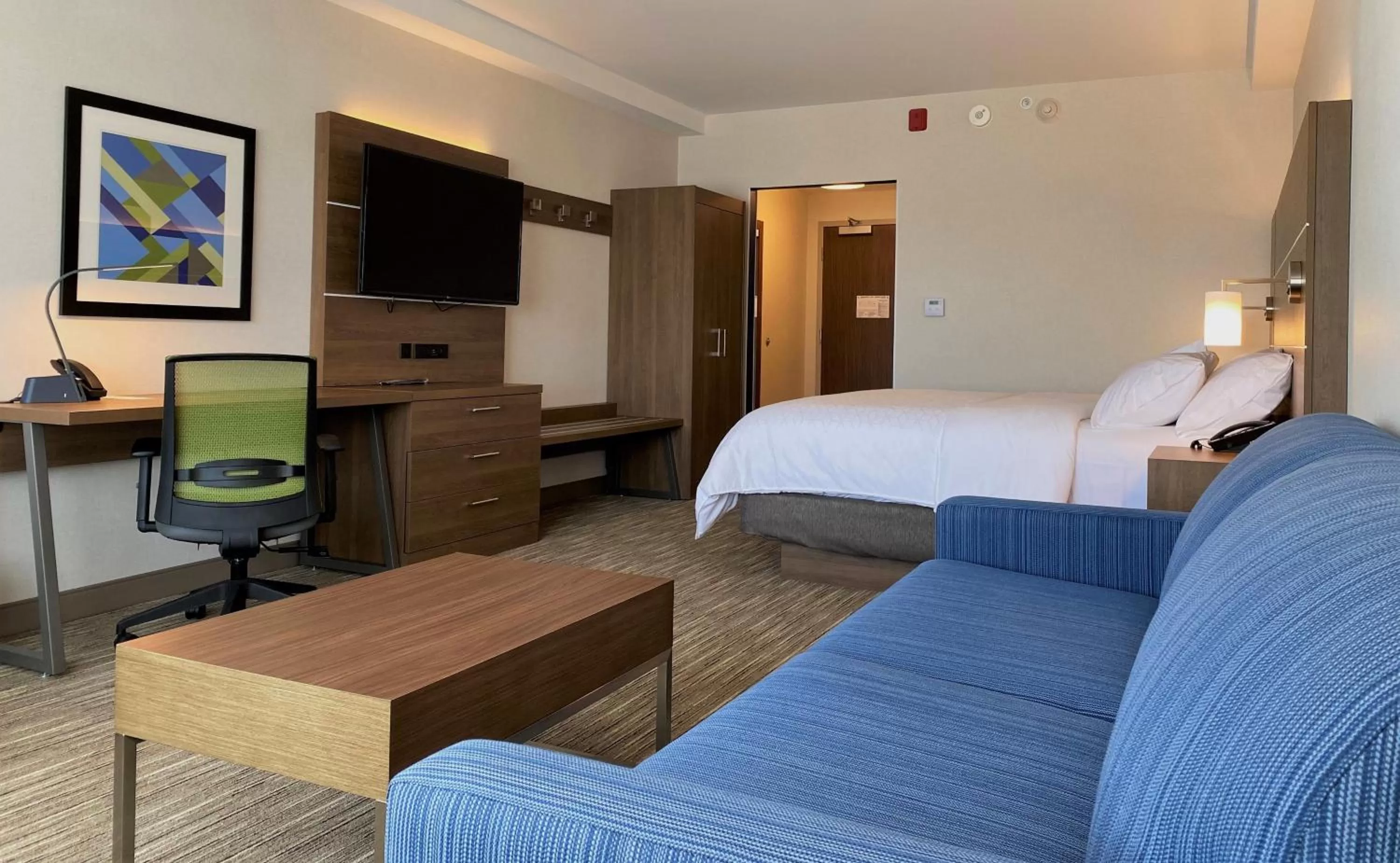 King Suite - Non-Smoking in Holiday Inn Express & Suites - Aurora, an IHG Hotel