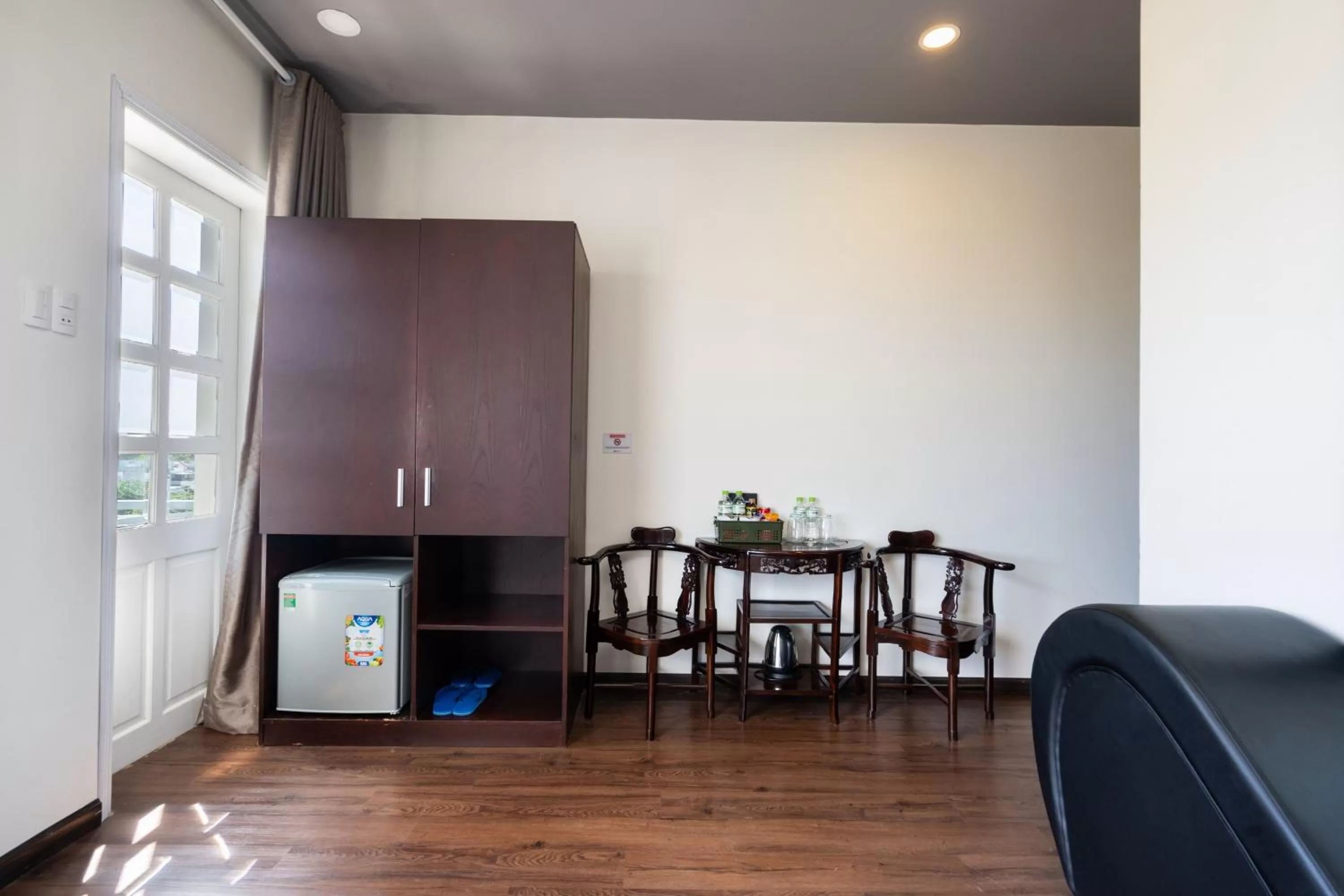 Seating area, Dining Area in Central Hotel by Joi Hospitality