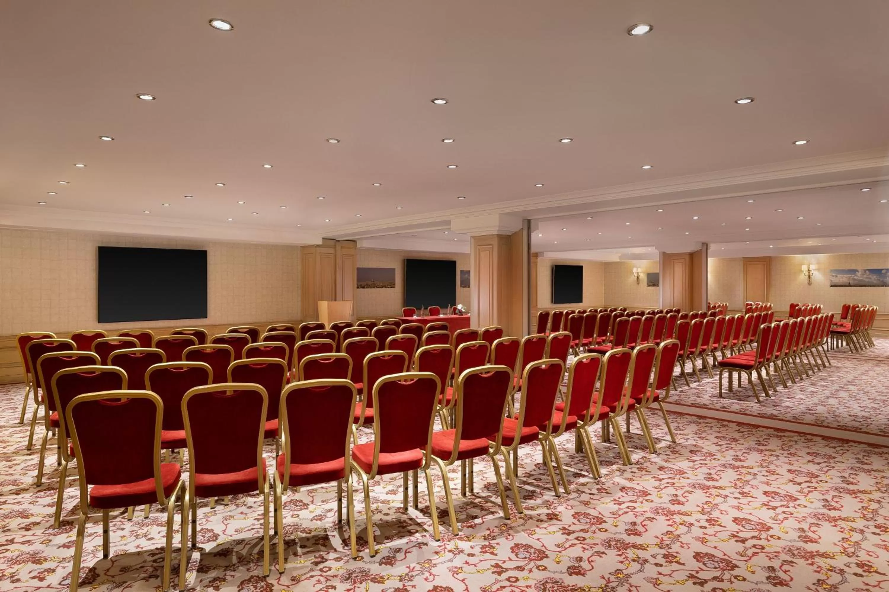 Meeting/conference room in The Westin Paris - Vendôme