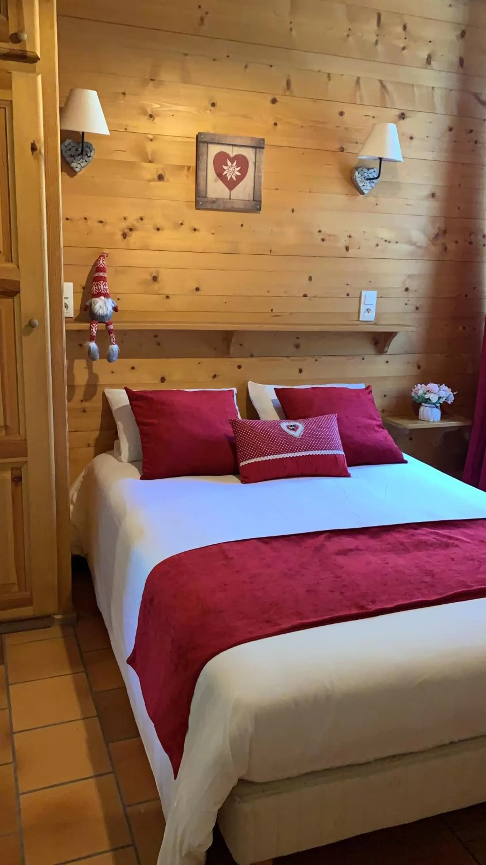 Bed in La Bonne Auberge