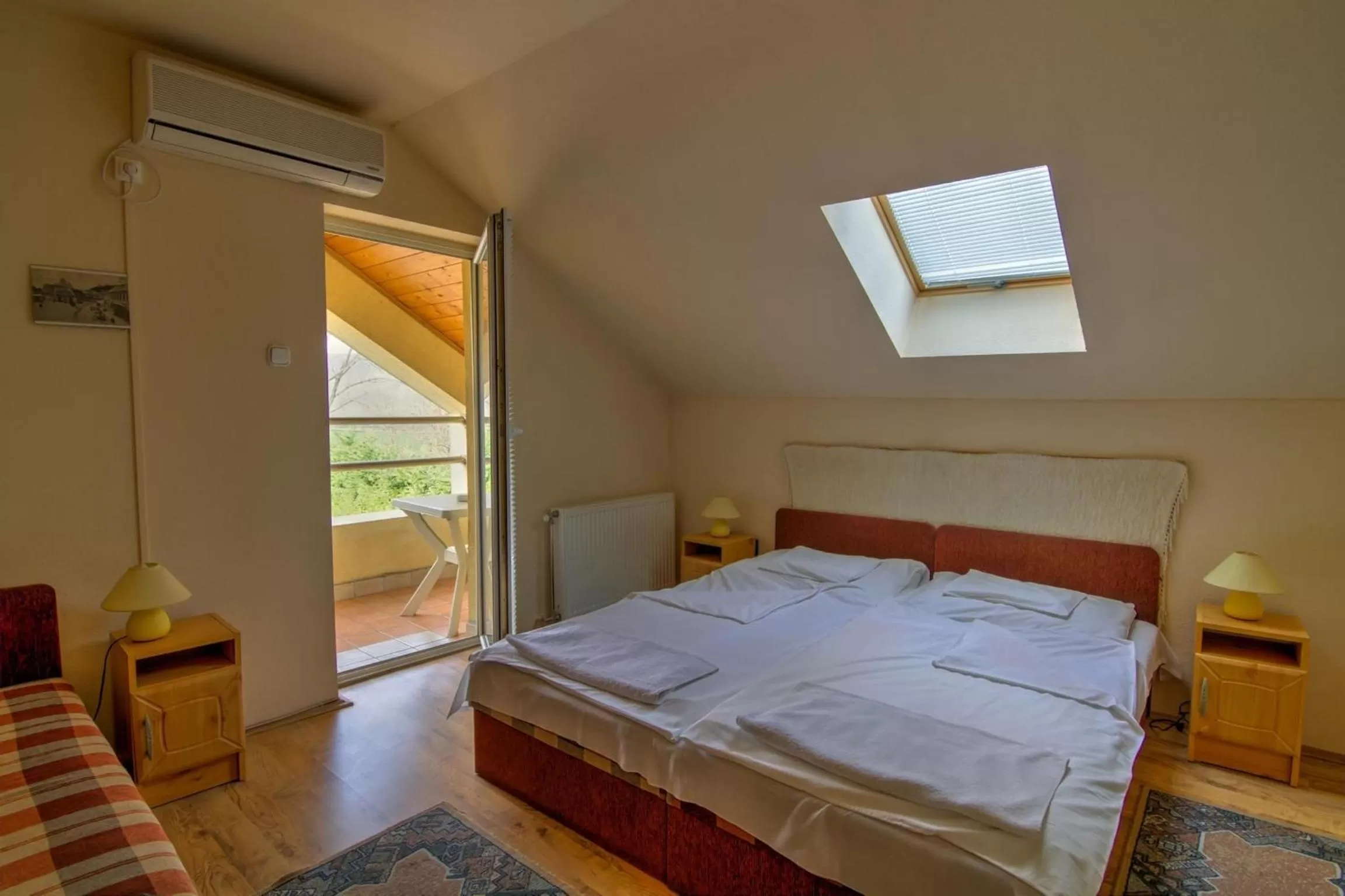 Triple Room with Balcony in Lila Akác Vendégház Esztergom