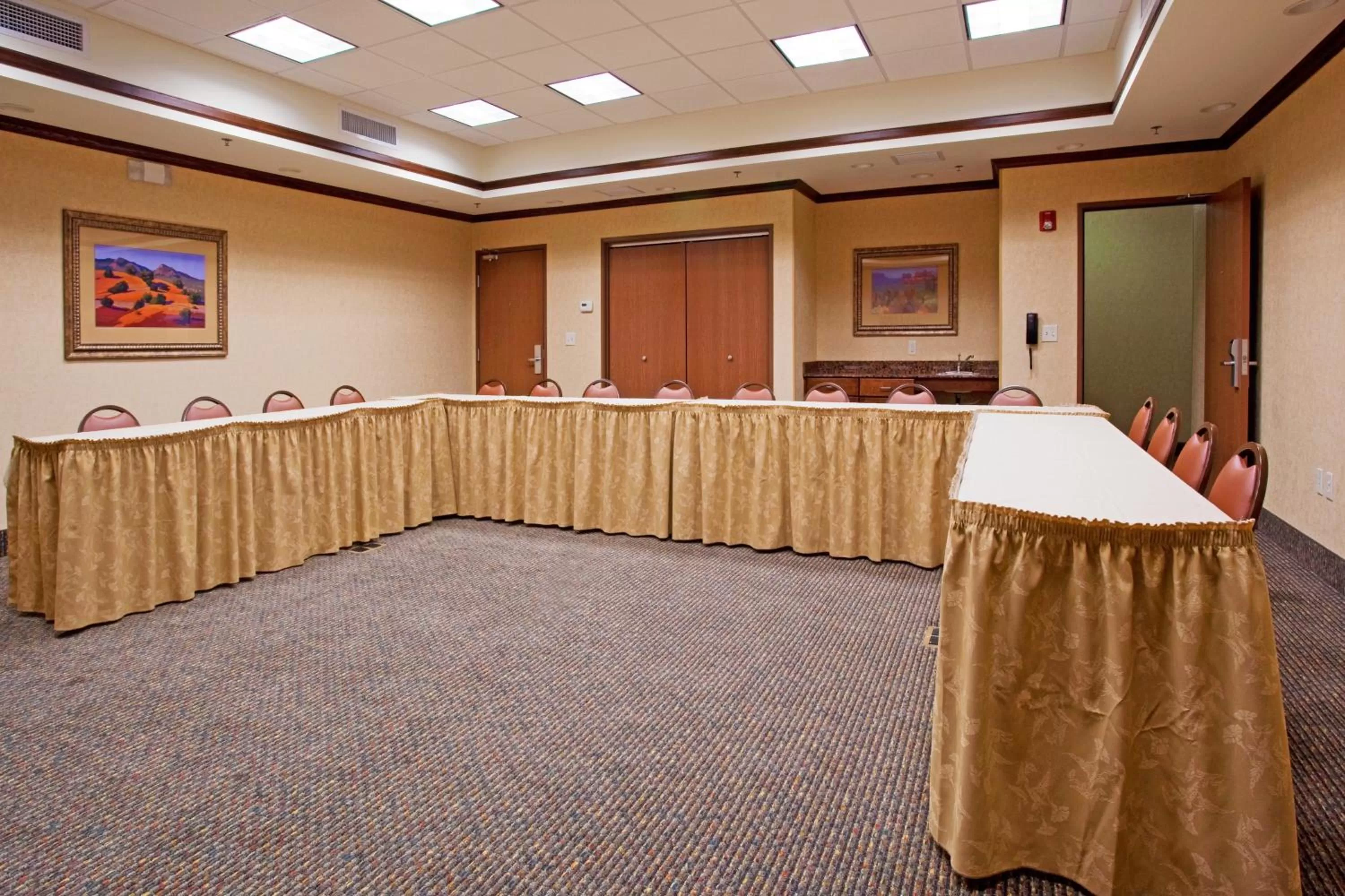Meeting/conference room in Holiday Inn Express Hotel & Suites Tooele by IHG