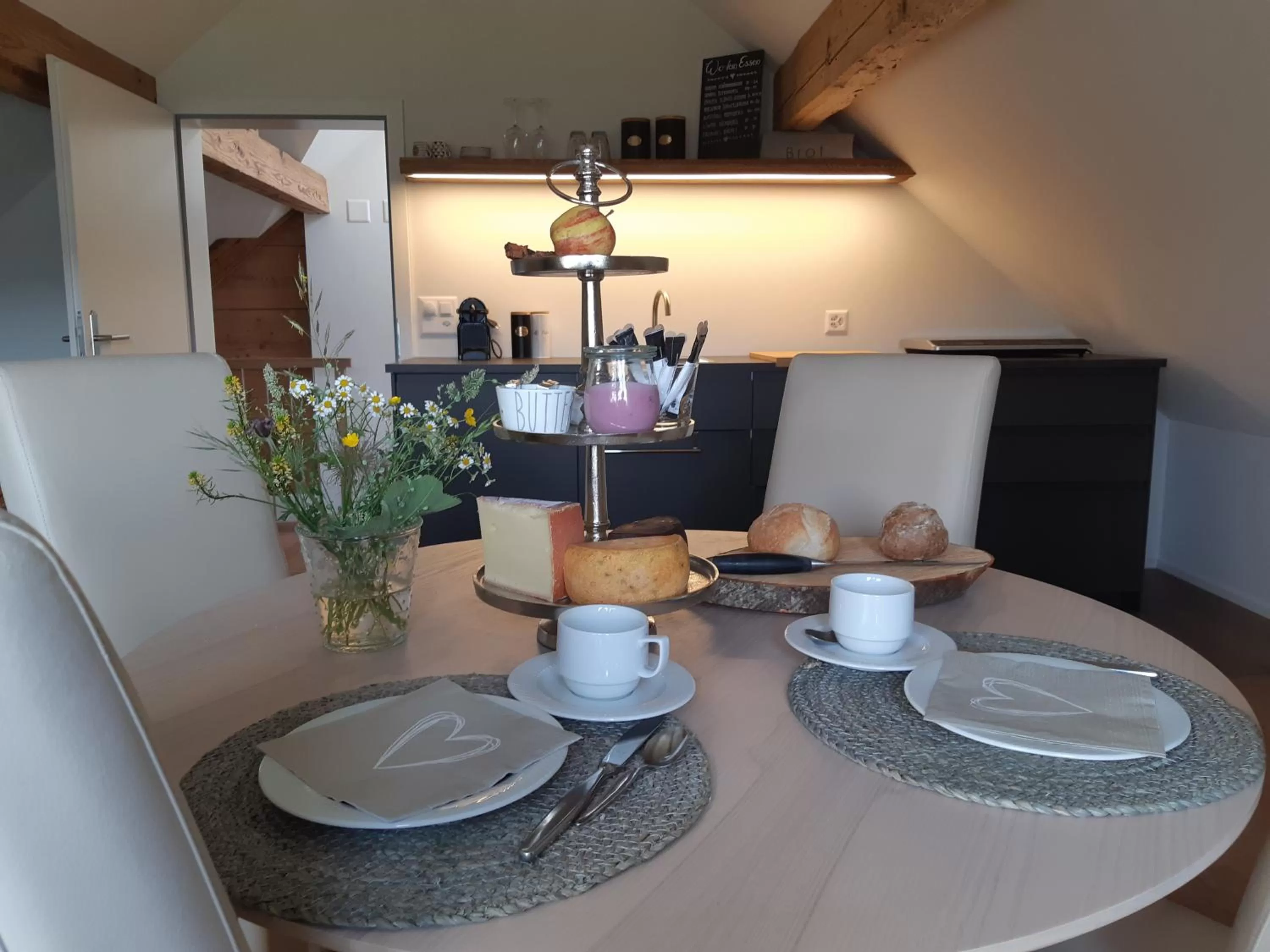 Dining Area in Gästehaus Aemisegg