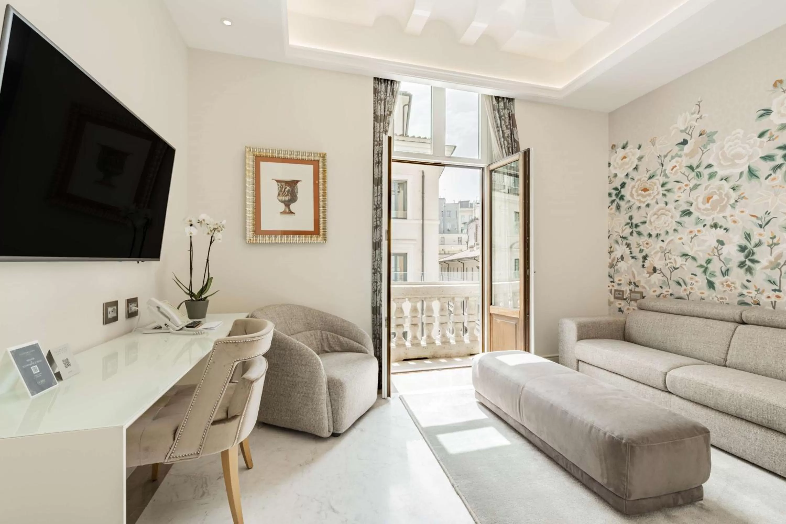 Bedroom in Aleph Rome Hotel, Curio Collection By Hilton