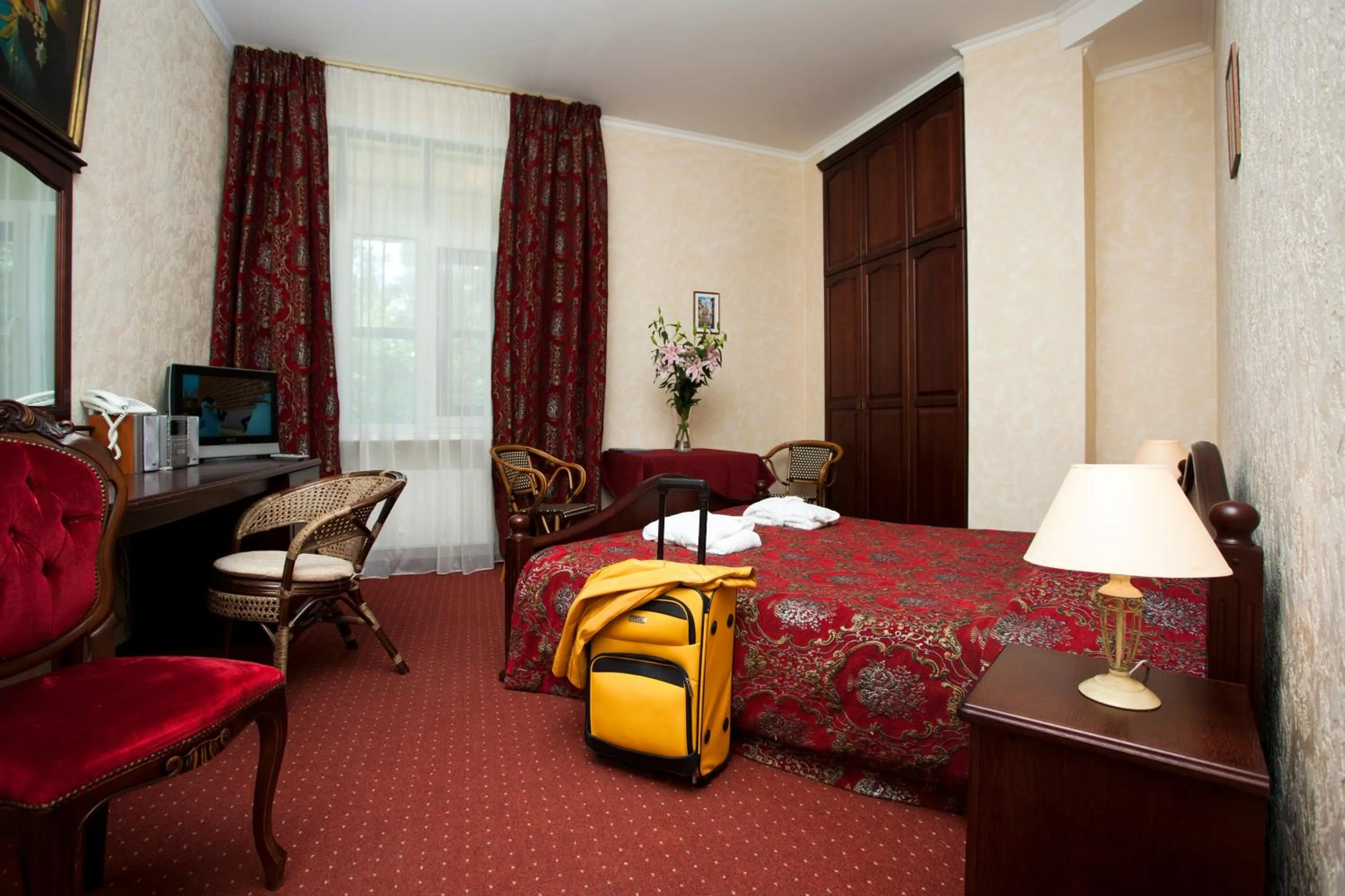 Photo of the whole room, Bed in Boutique Hotel Monte Kristo