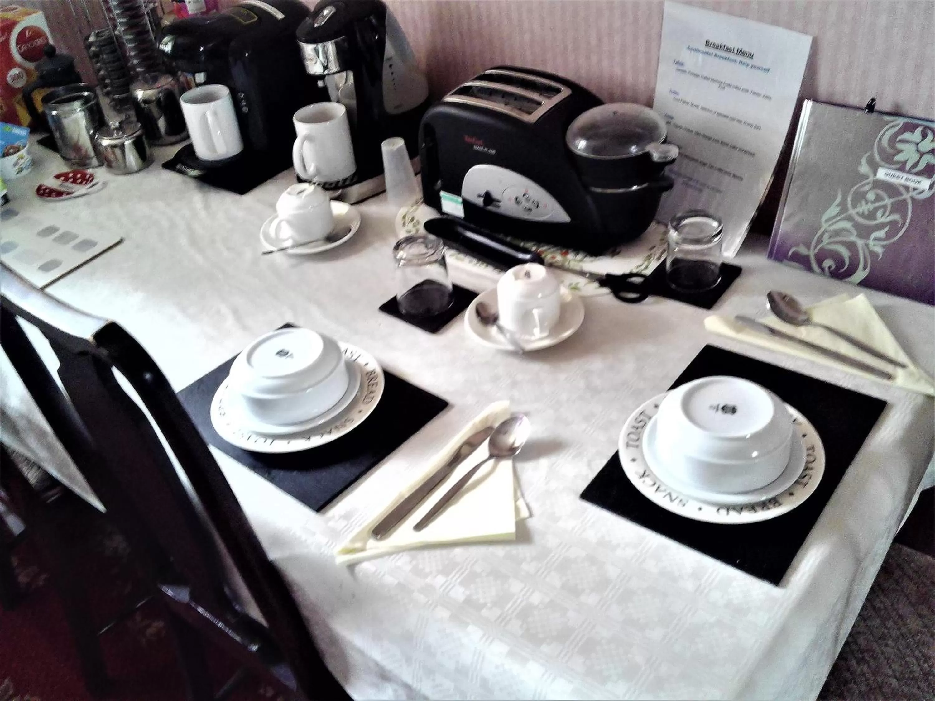 Breakfast, Restaurant/Places to Eat in Mike & Carolyn Ball B&B