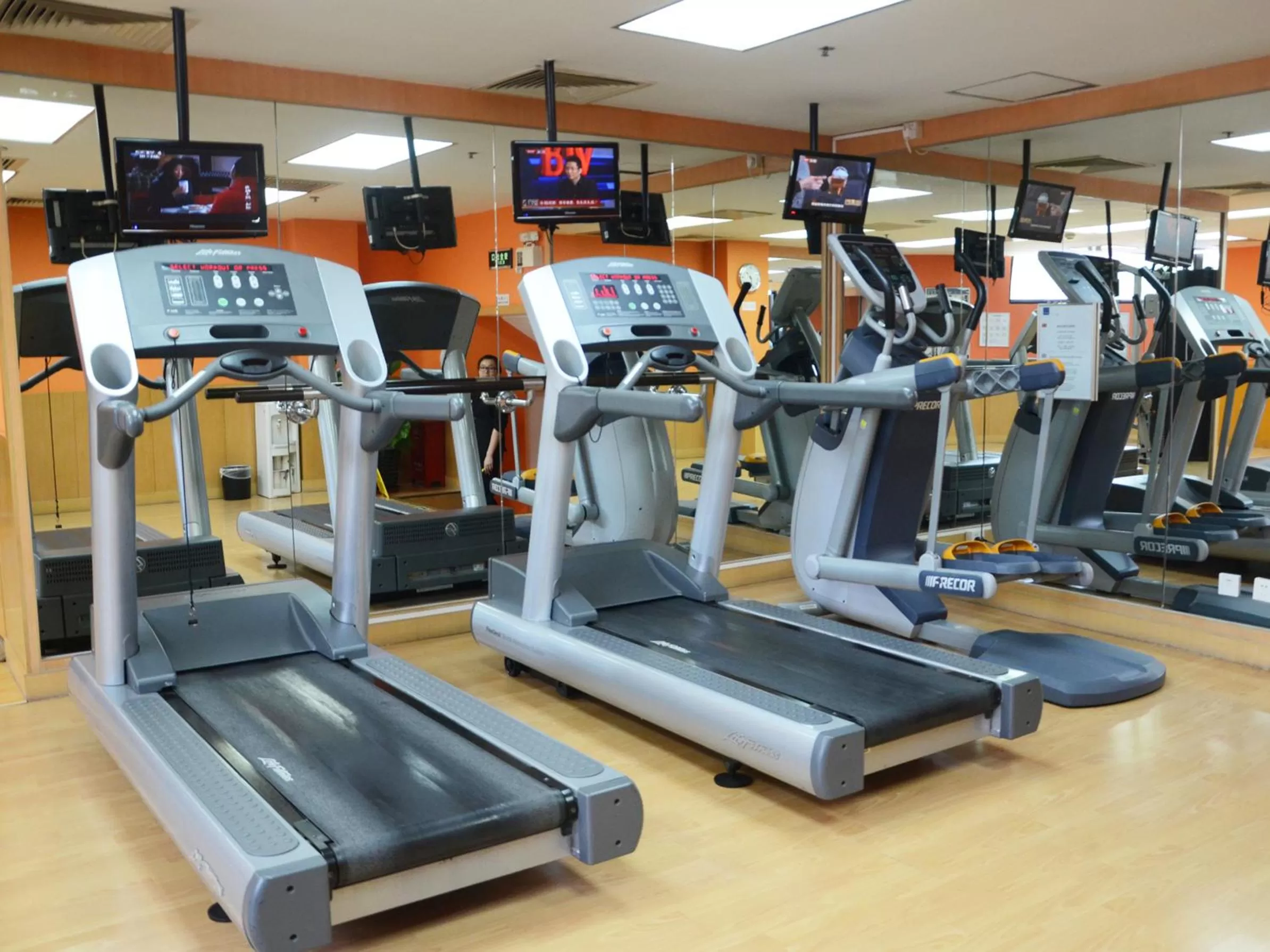 Fitness centre/facilities in Novotel Beijing Peace