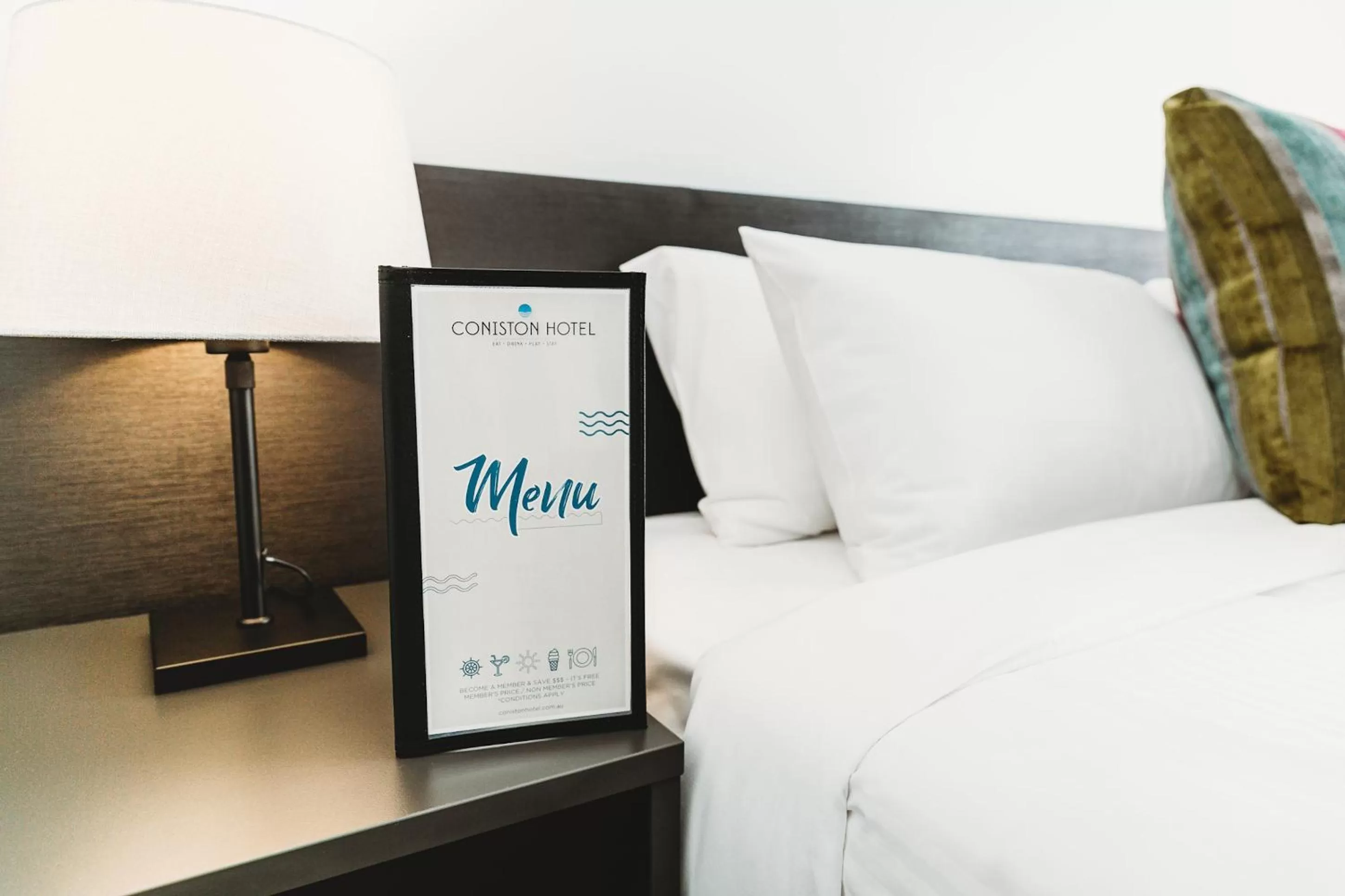 Bed in Coniston Hotel Wollongong