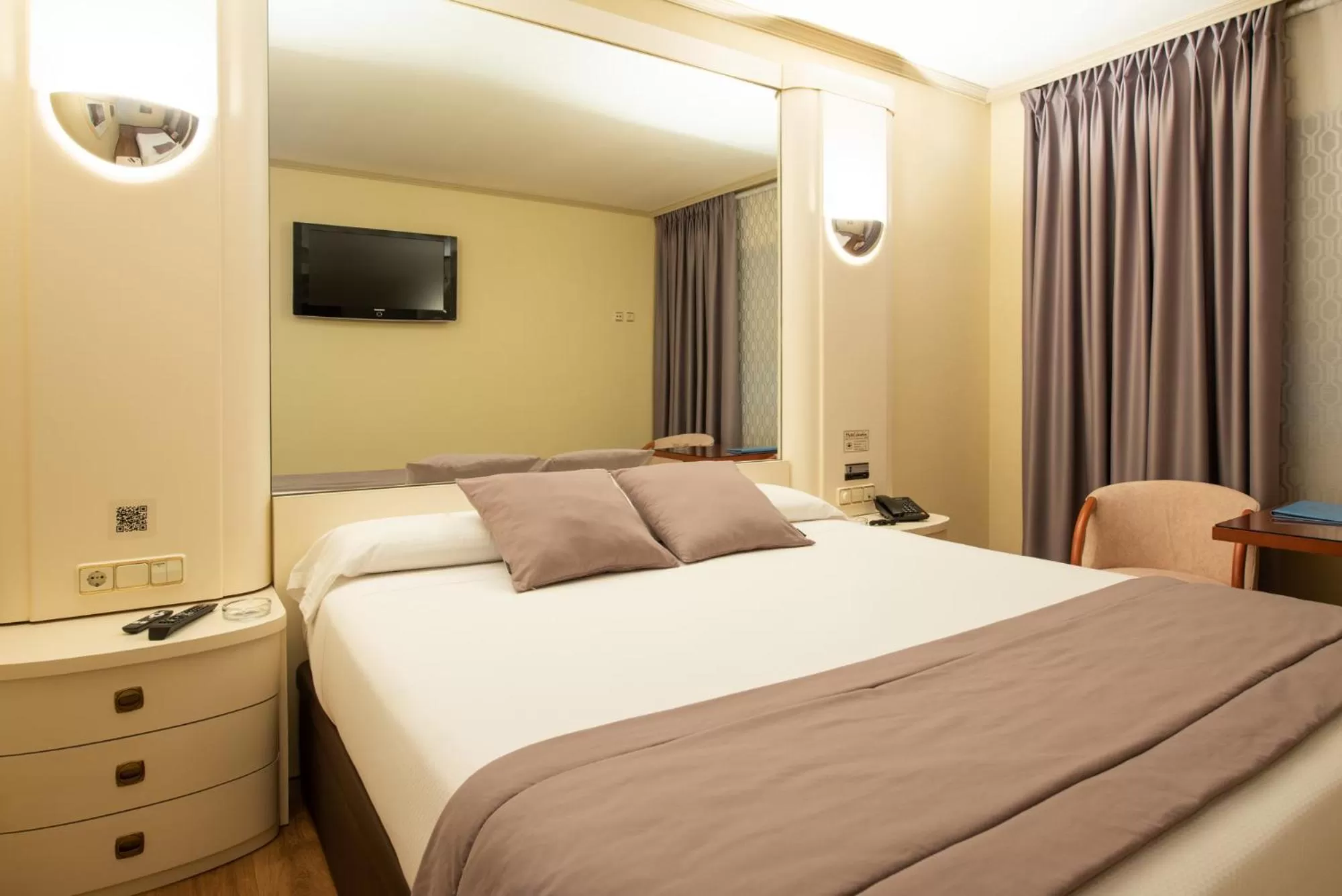 Photo of the whole room, Bed in Motel Jardin