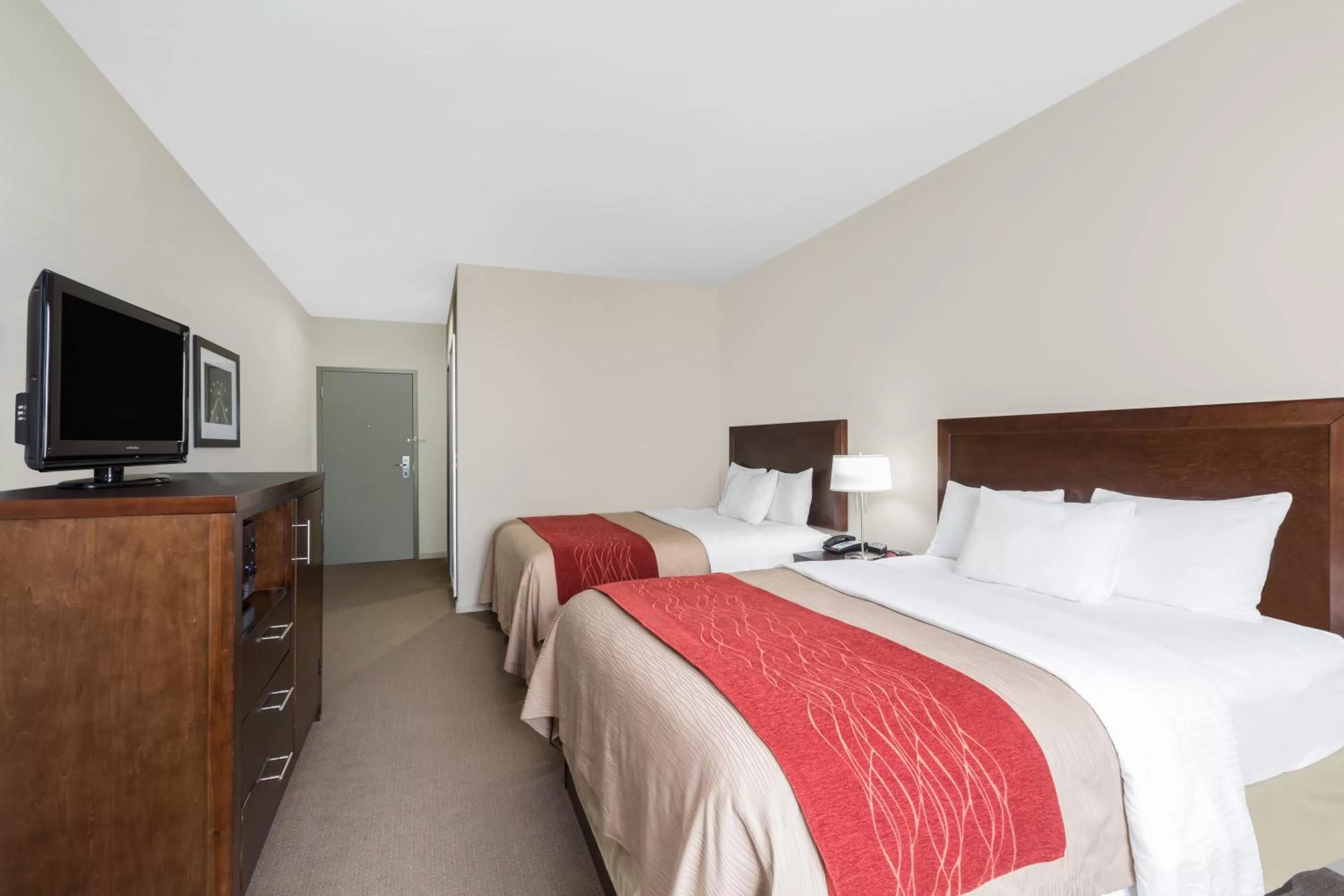 Bedroom, Bed in Baymont by Wyndham Columbus