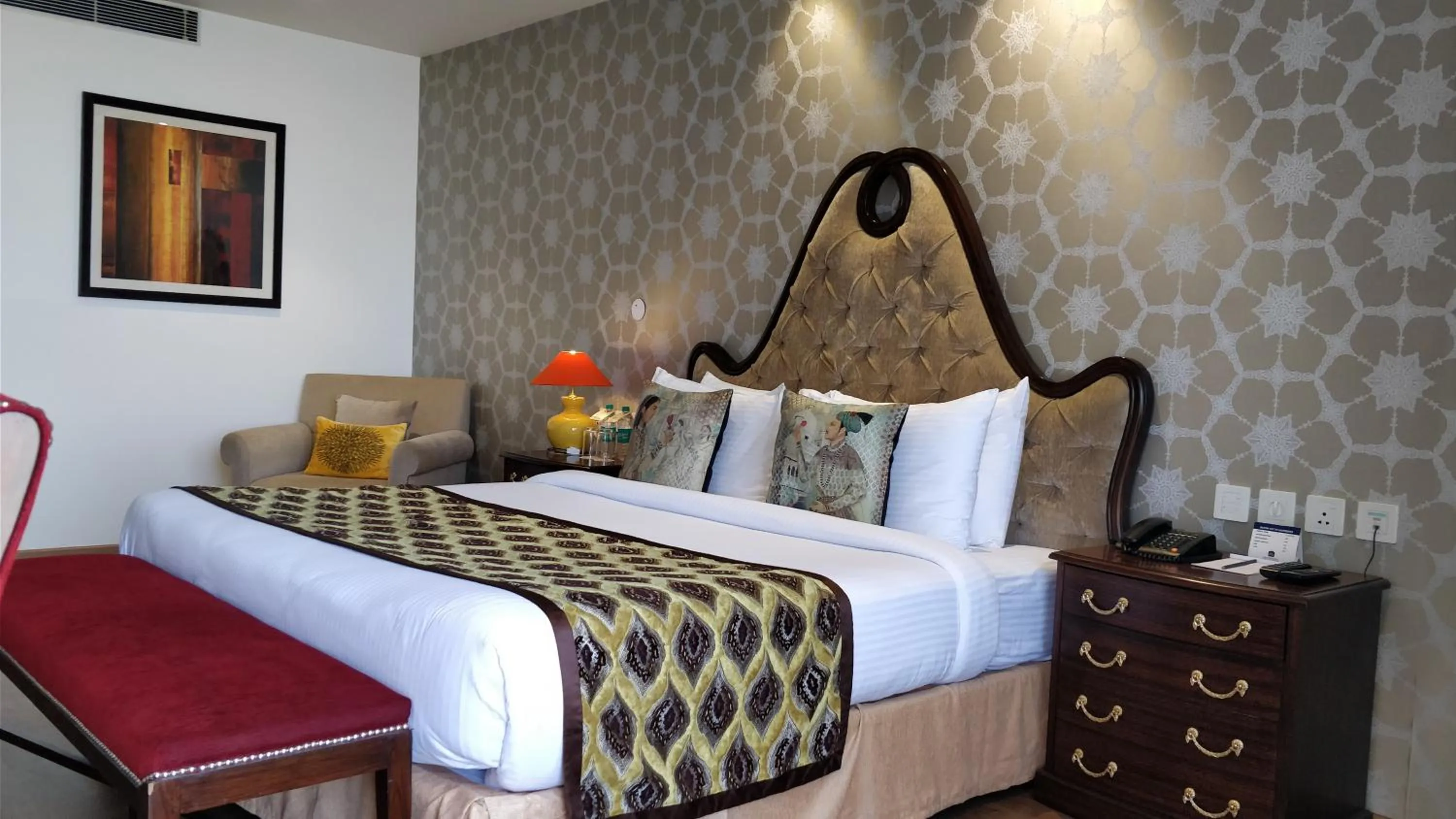 Photo of the whole room, Bed in Indraprastha Spa Resort