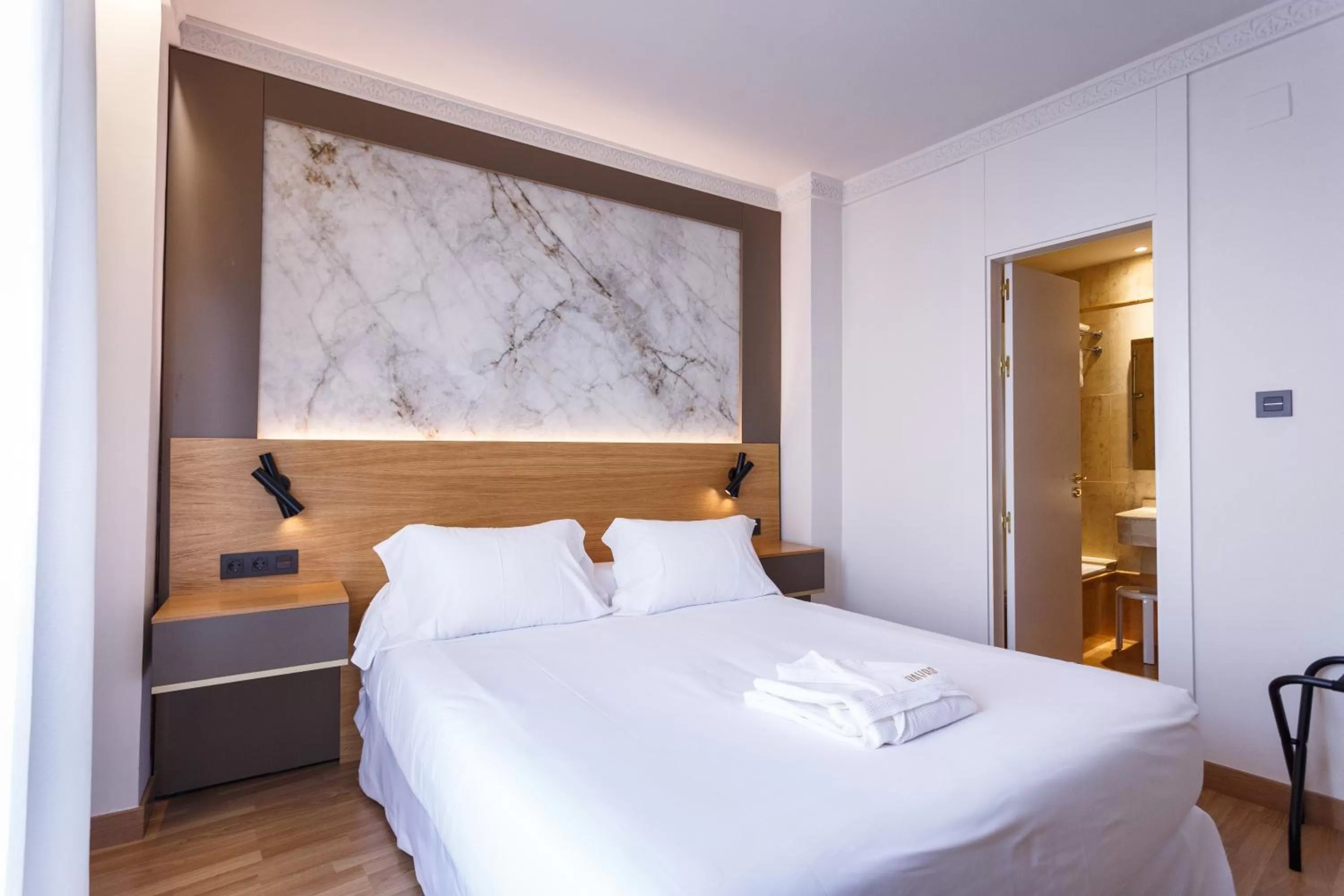 Bedroom, Bed in Hotel Dauro Premier