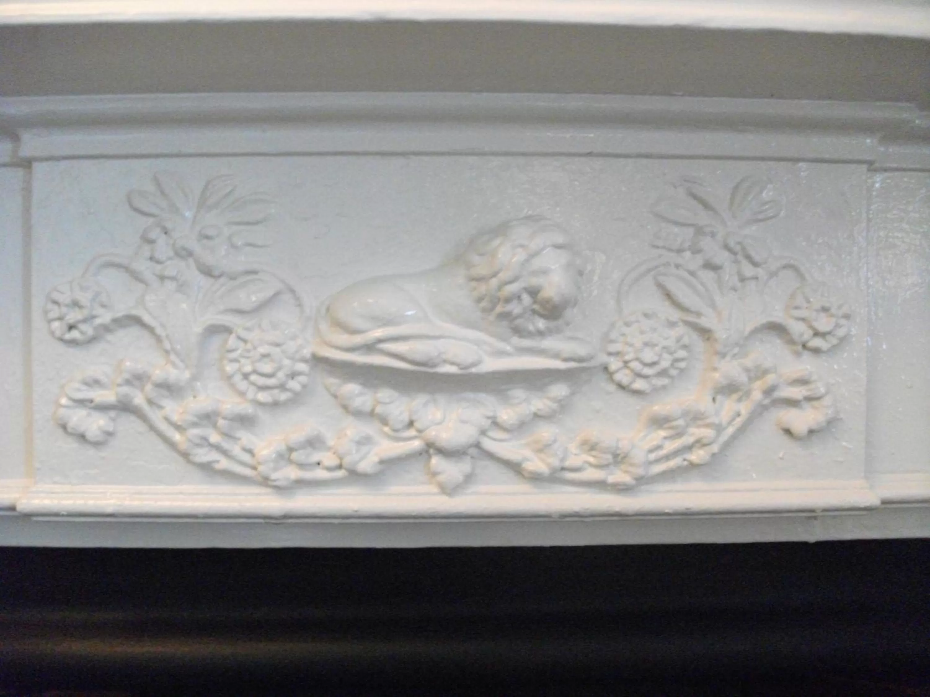 Decorative detail in The Castle Inn