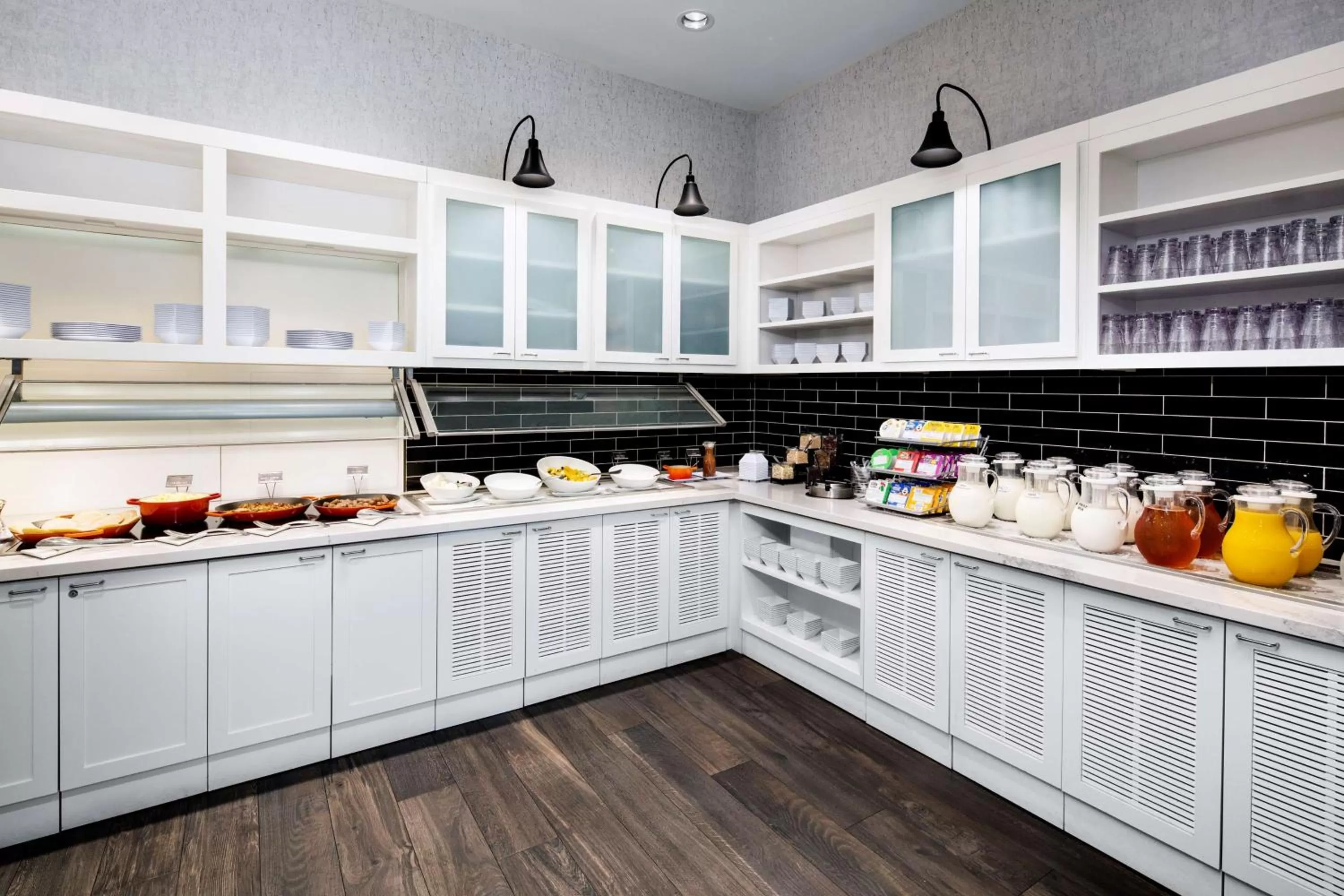 Restaurant/places to eat in Hyatt Place Long Island City