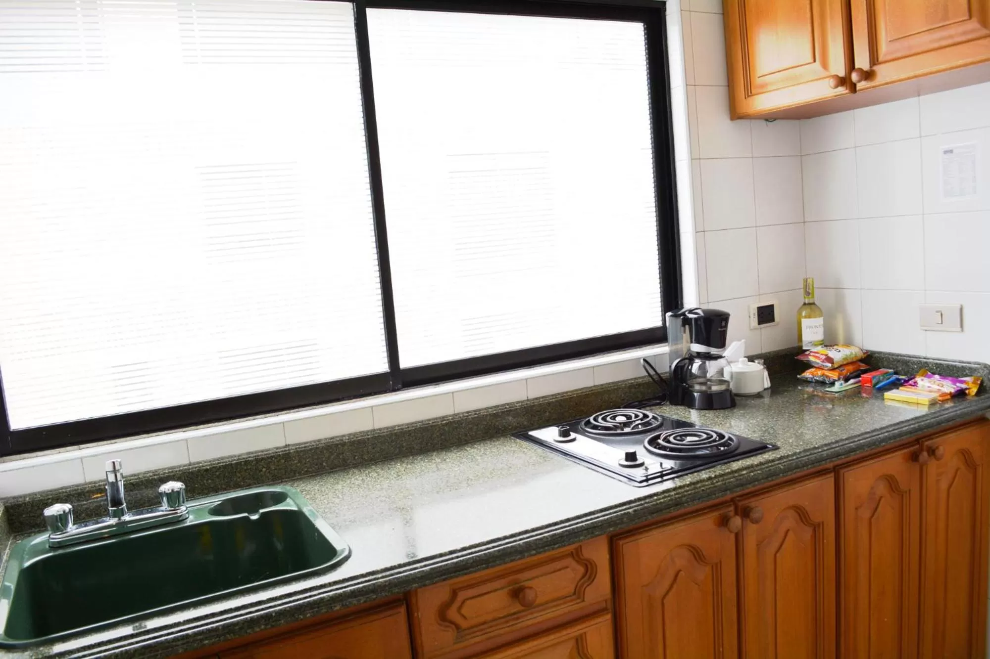 stove in Apartaestudios Los Andes