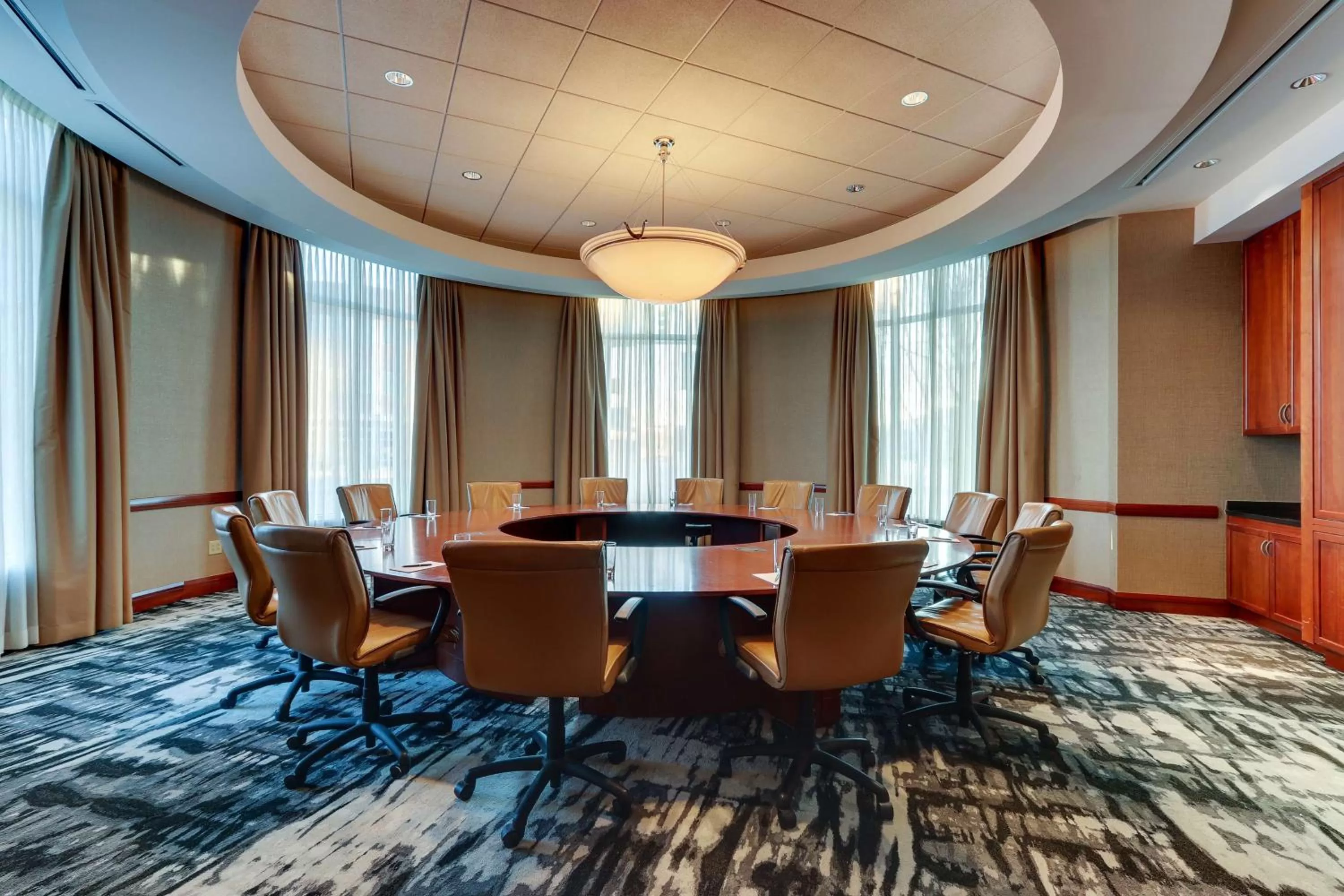 Meeting/conference room in The Chattanoogan Hotel, Curio Collection By Hilton