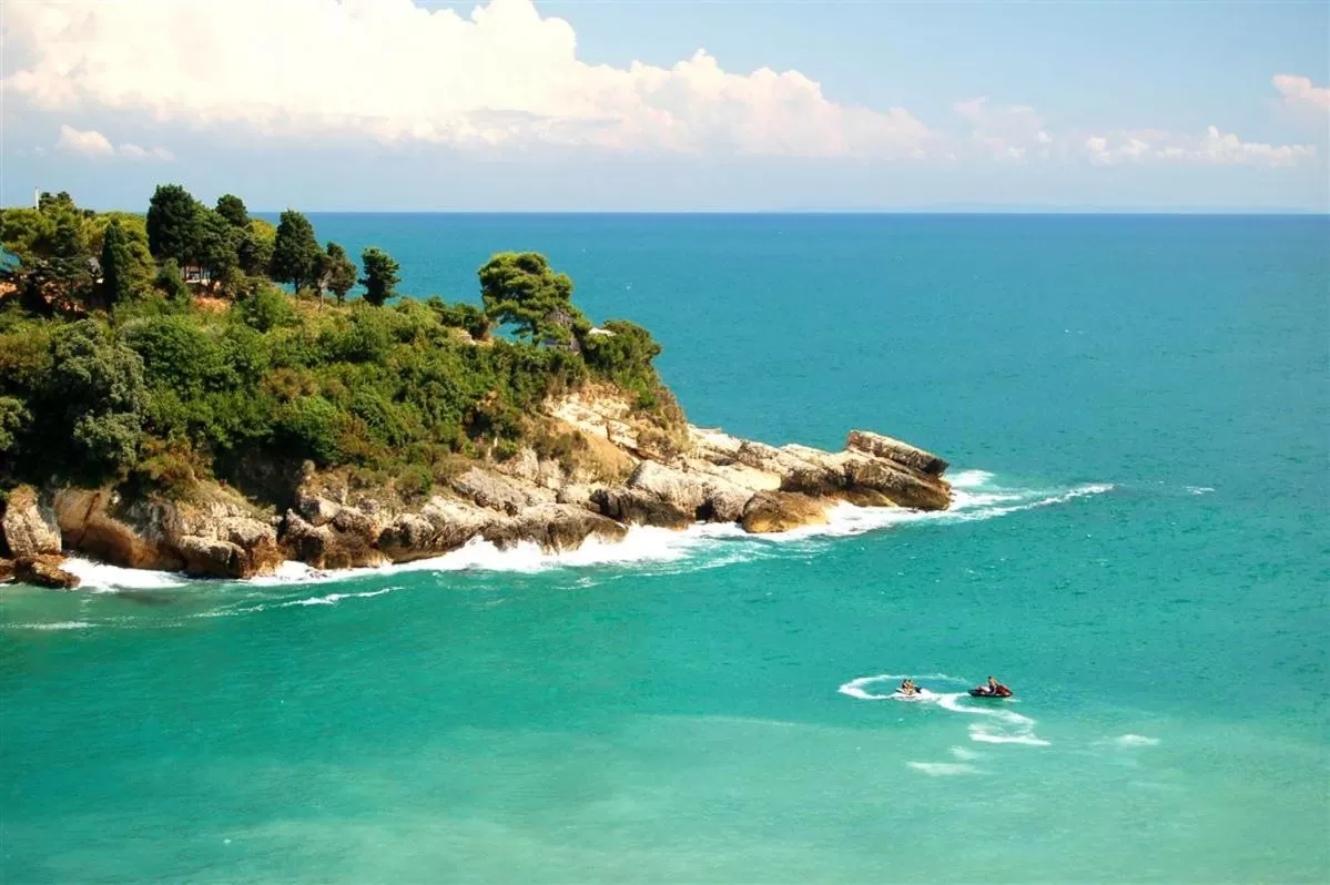 Natural landscape in Petriti & Spa