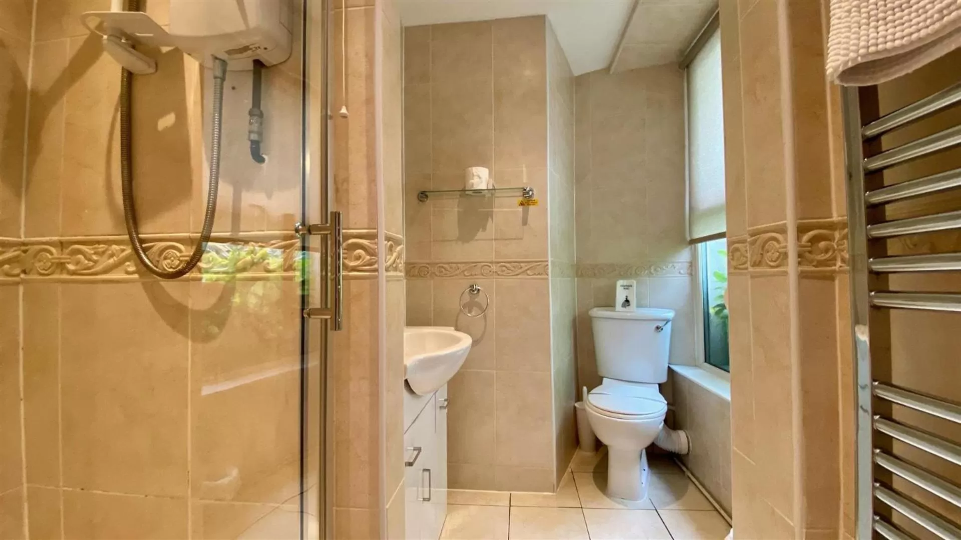 Bathroom in Hafan Artro