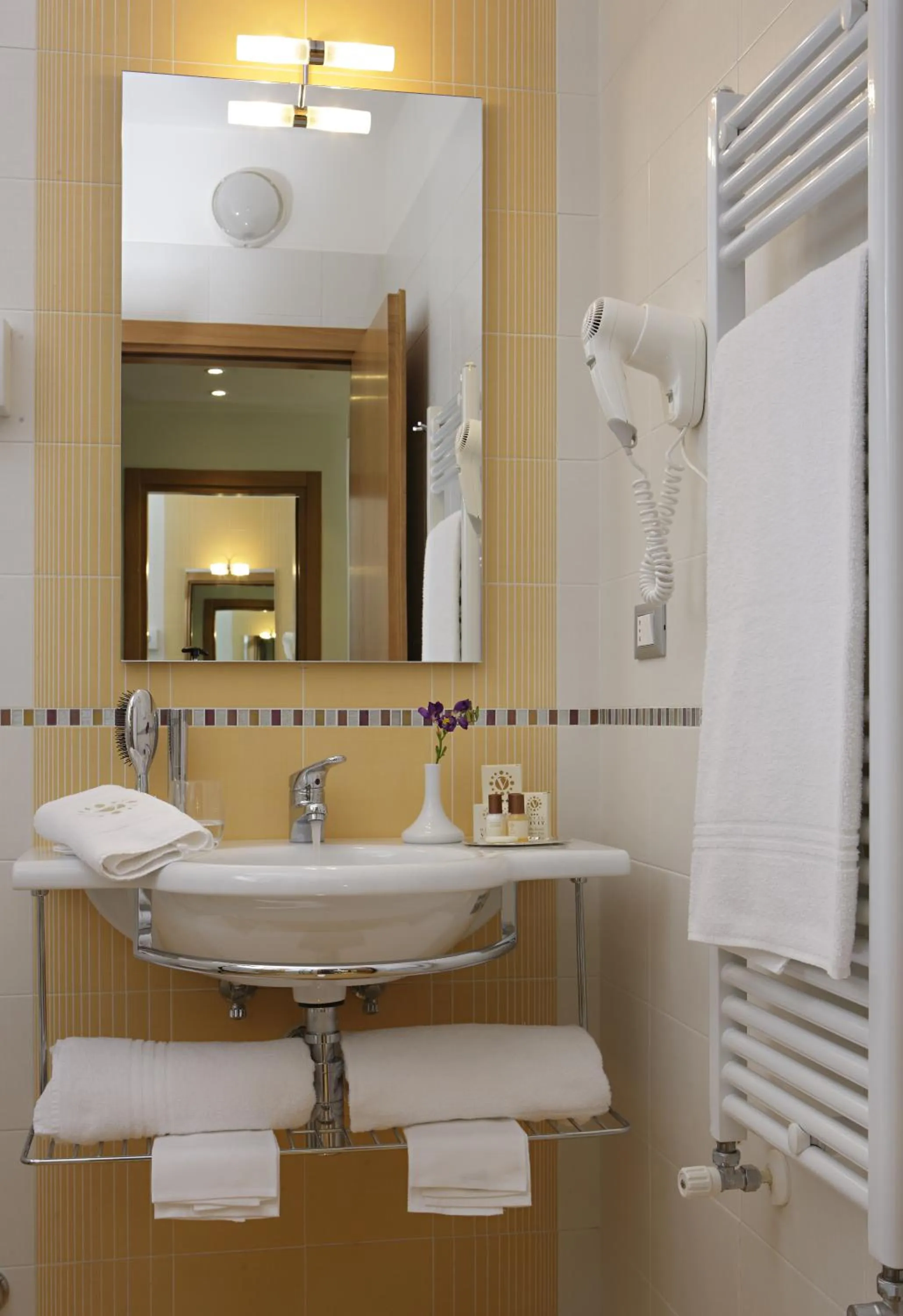 Bathroom in Hotel Vivit ***S