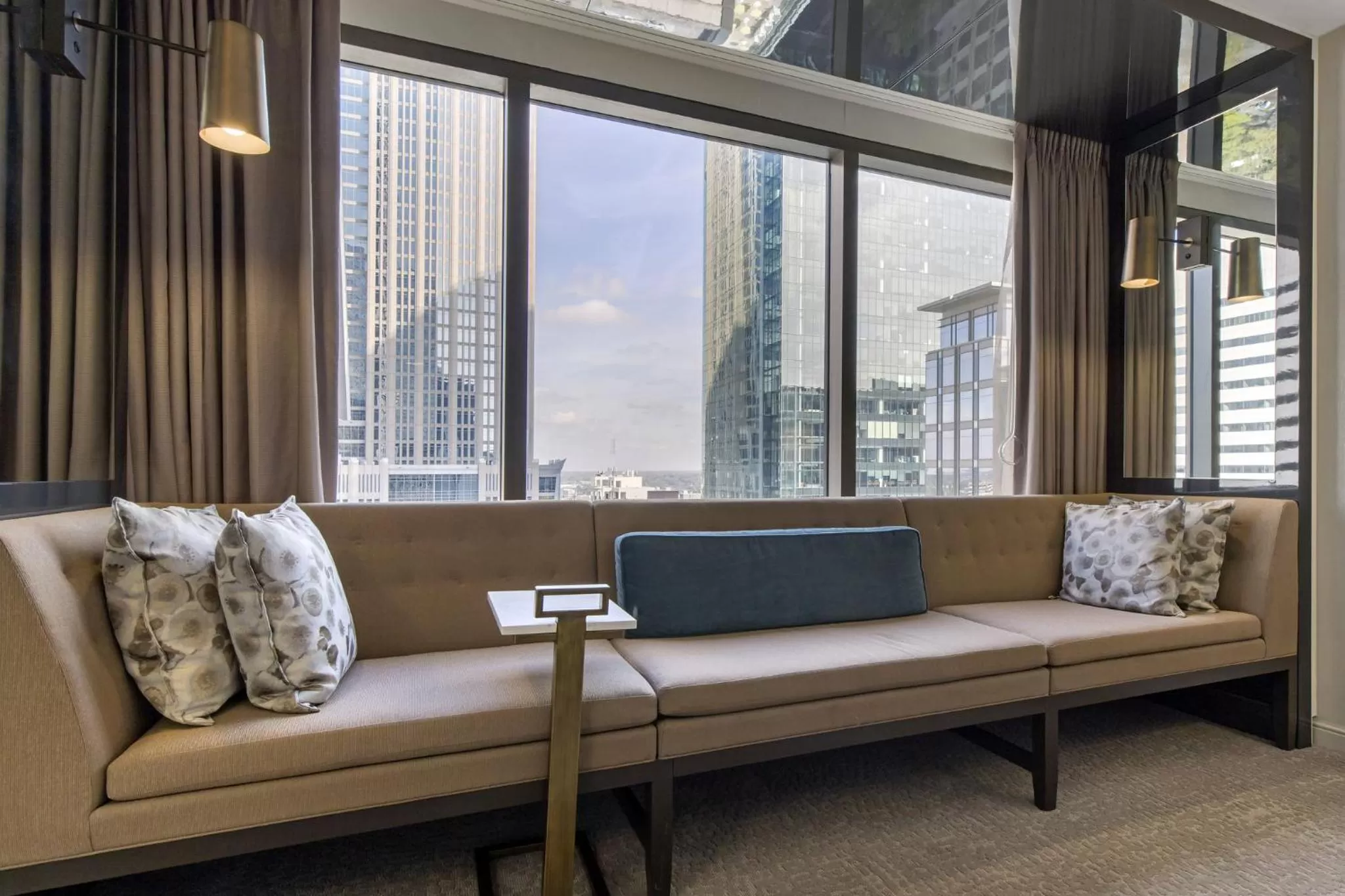 Photo of the whole room in Omni Charlotte Hotel