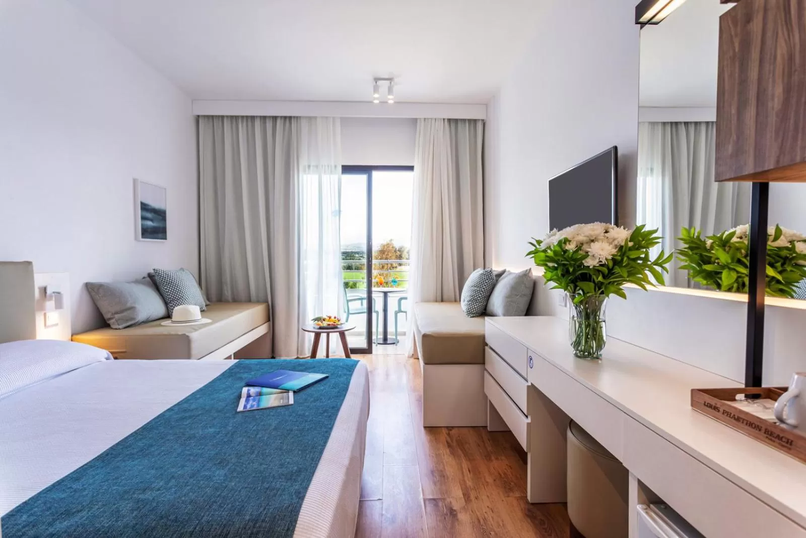 Photo of the whole room, Bed in Louis Phaethon Beach