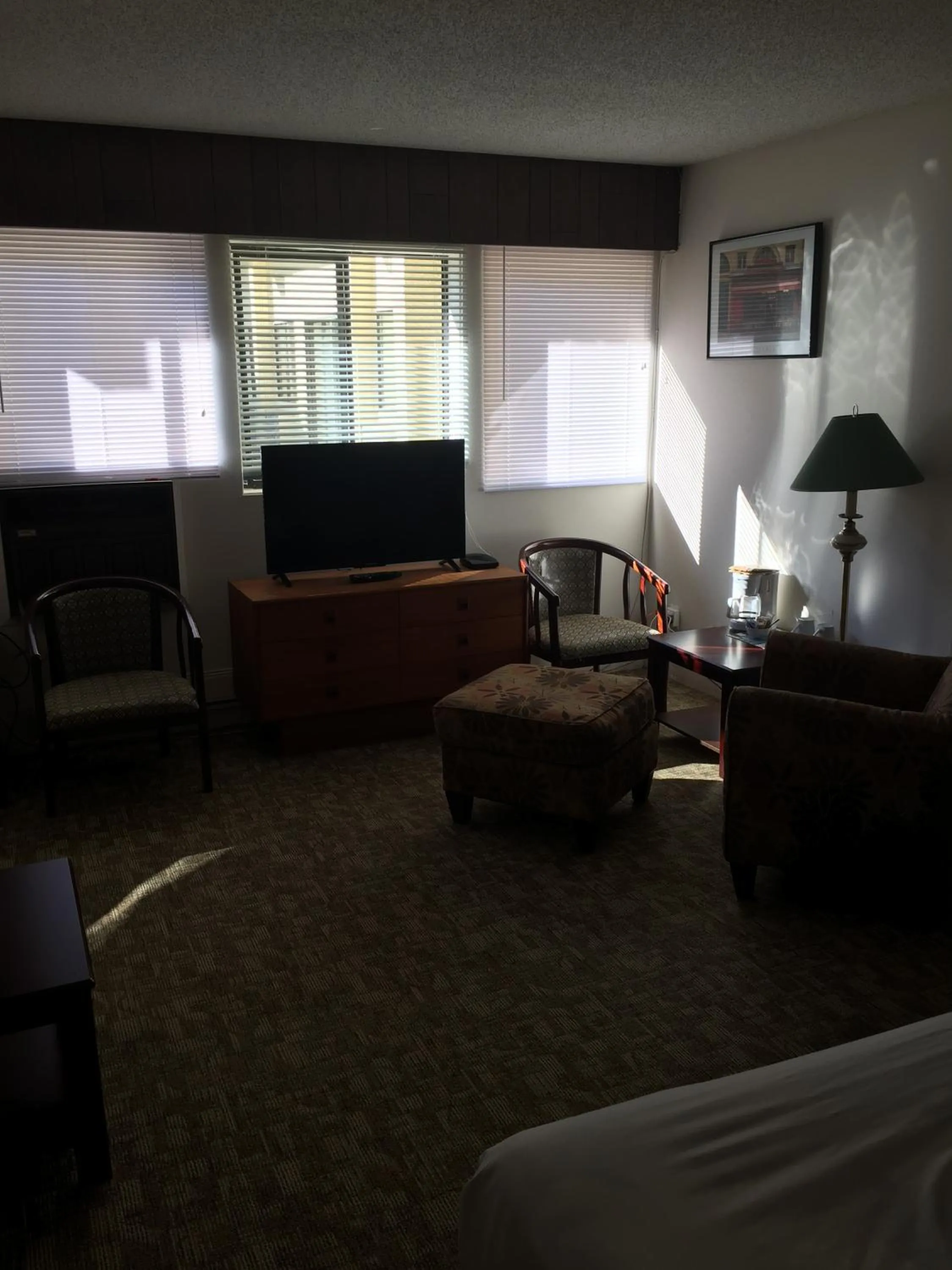 TV and multimedia, Bed in Spring Villa Hotel