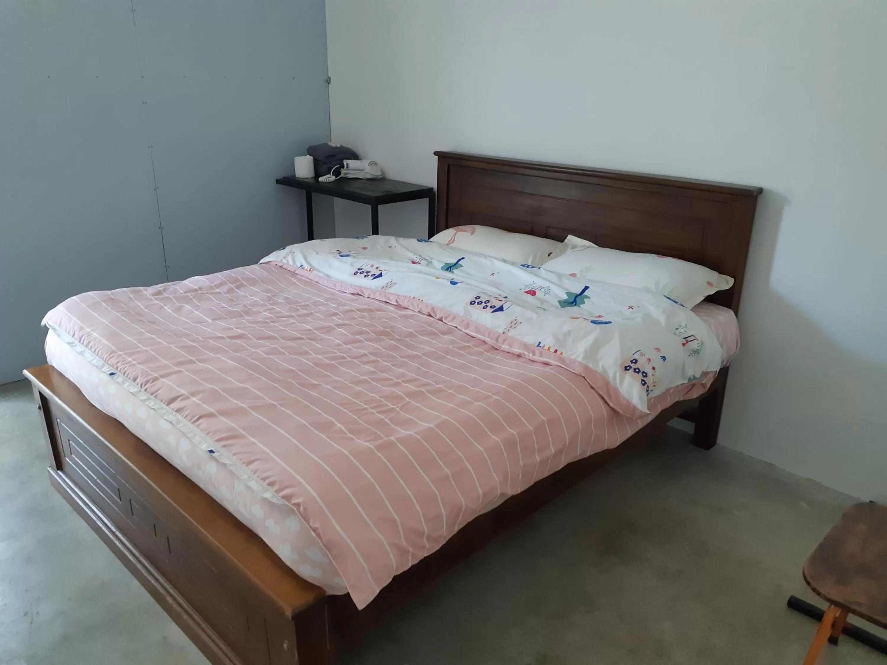 Budget Double Room in Siril Guesthouse Hostel