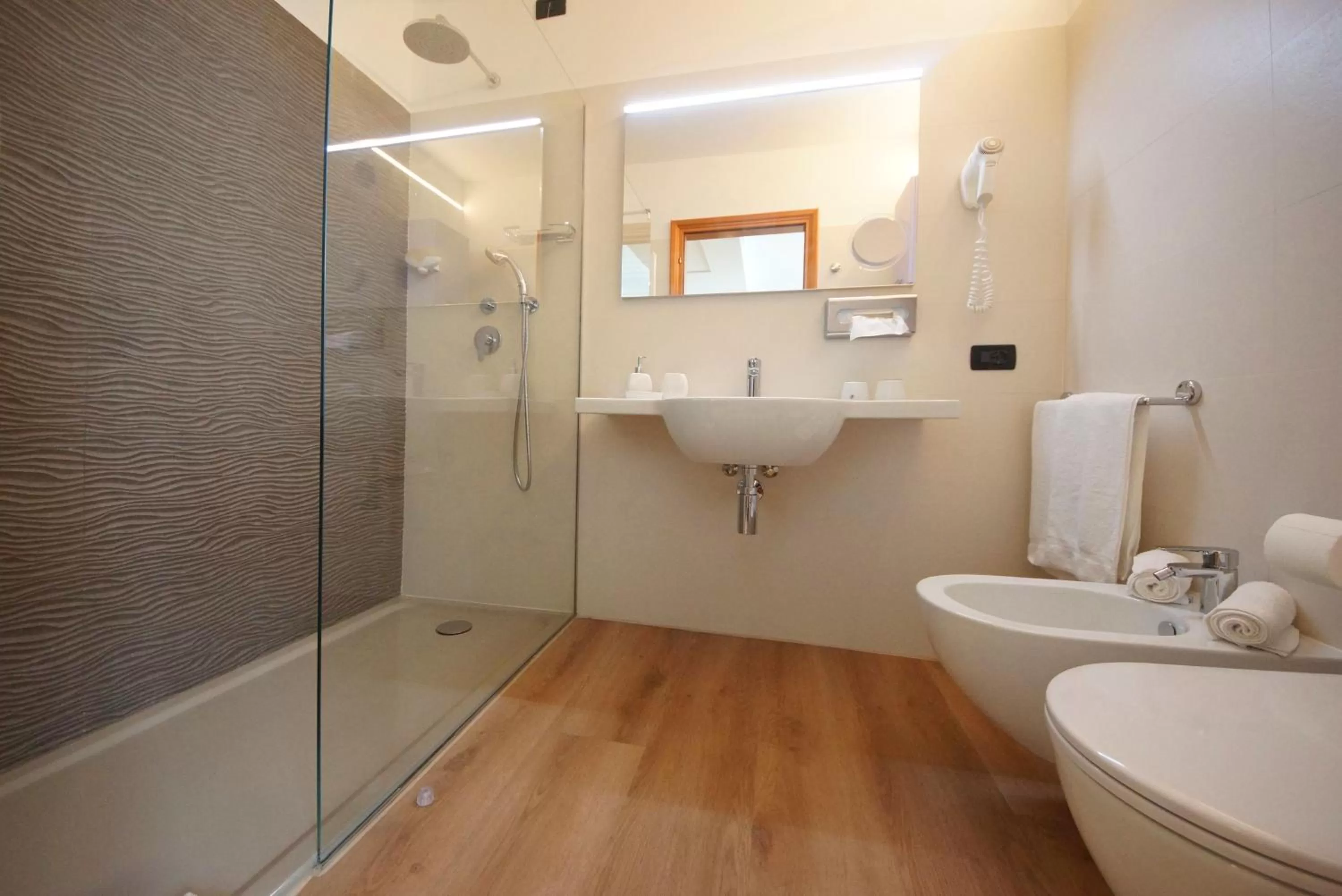 Studio in Ambassador Suite Hotel