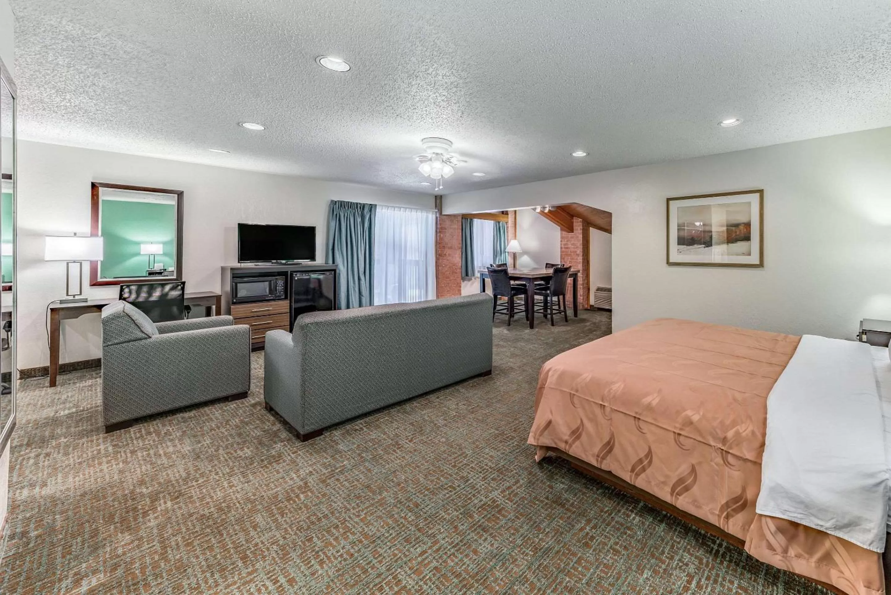 Bedroom, Bed in Quality Inn Allen - Plano East