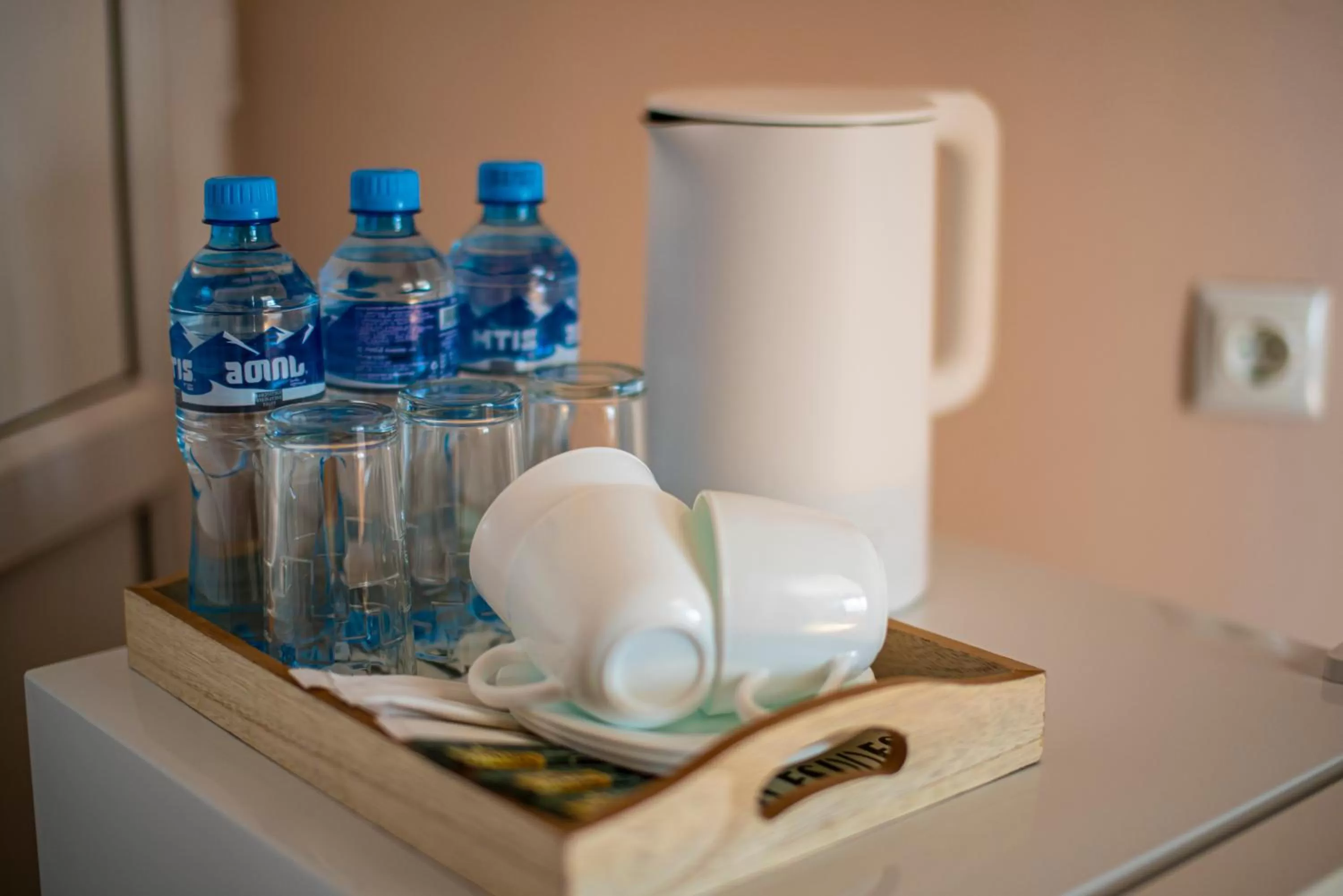 Coffee/tea facilities in Midtown-Vera