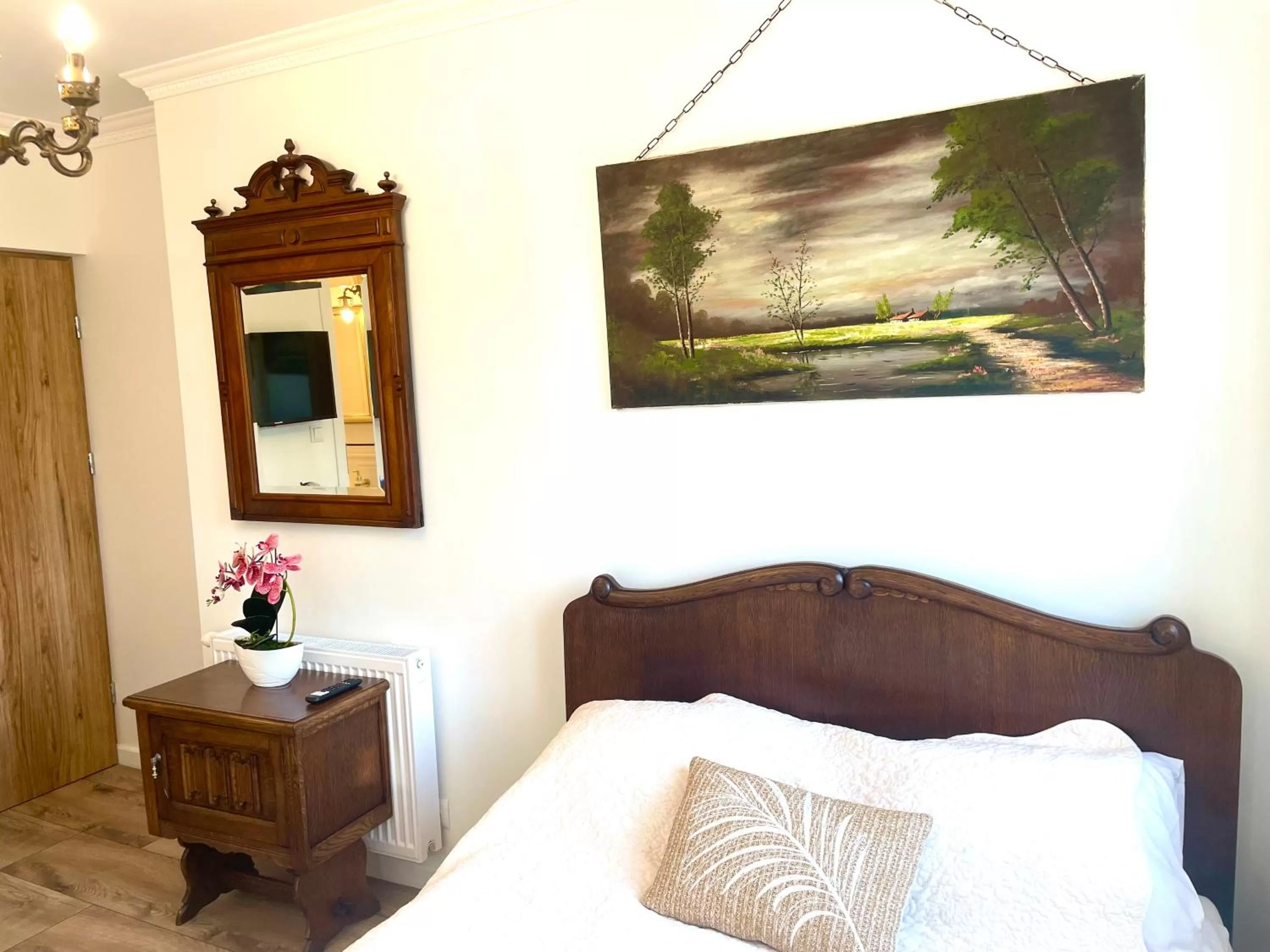 CHATA OTWARTYCH OKIENNIC Pokoje Gościnne