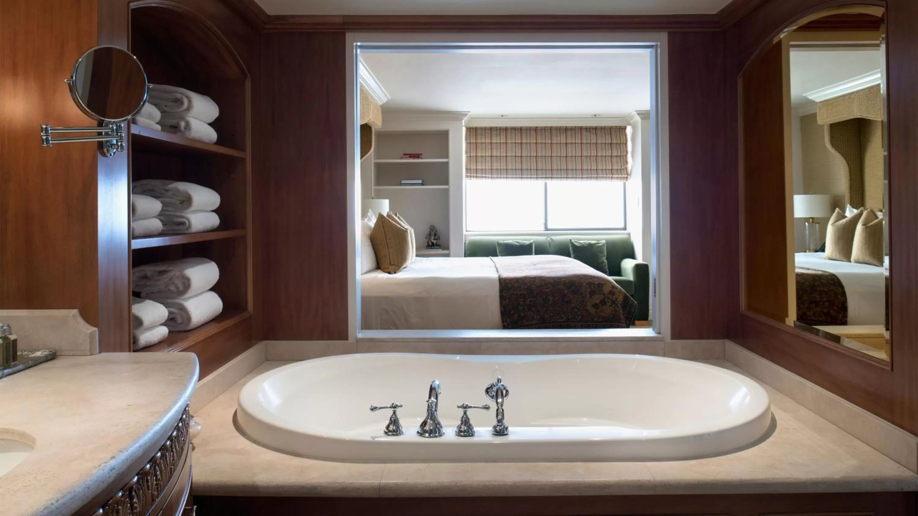 Bathroom, Bed in Wedgewood Hotel & Spa - Relais & Chateaux