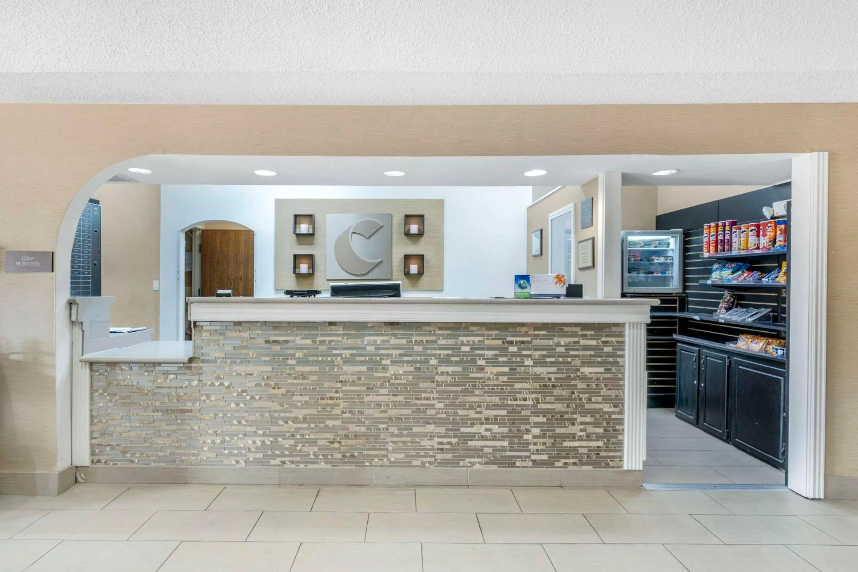 Lobby or reception in Comfort Inn & Suites La Grange - Louisville Area