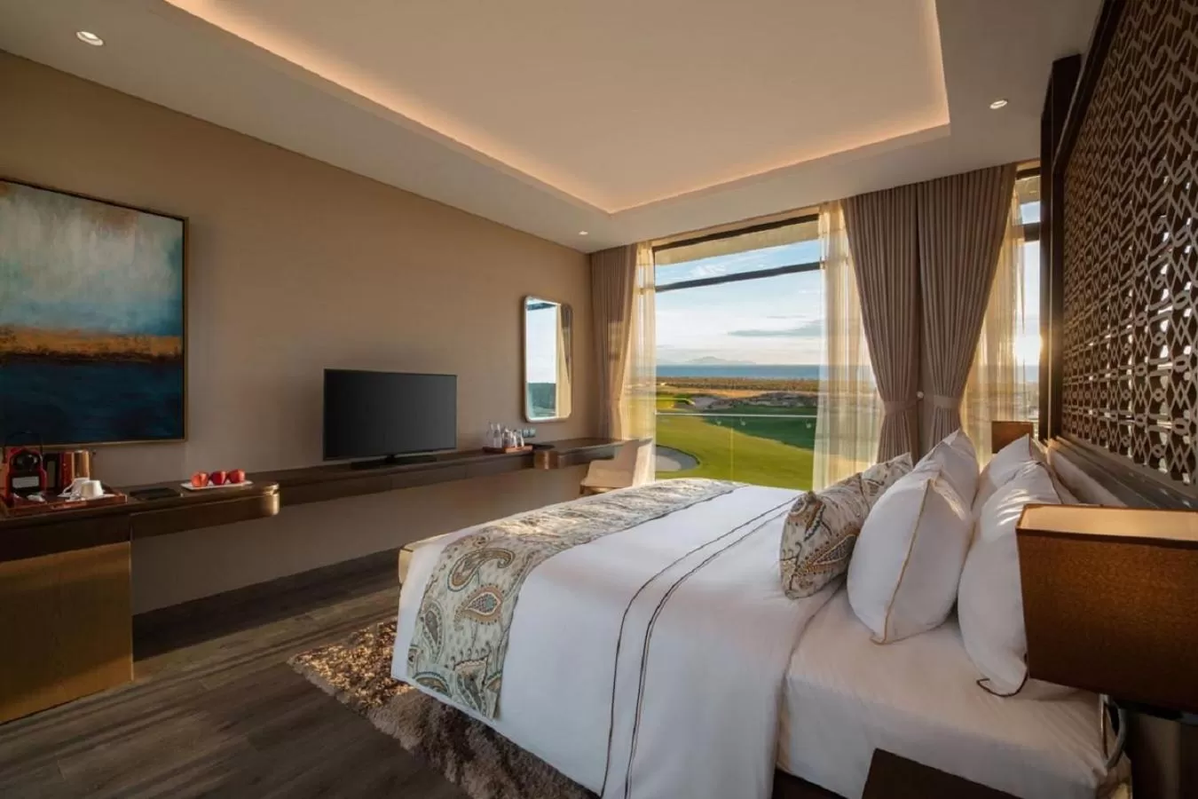 Photo of the whole room, Bed in Wyndham Grand KN Paradise Cam Ranh