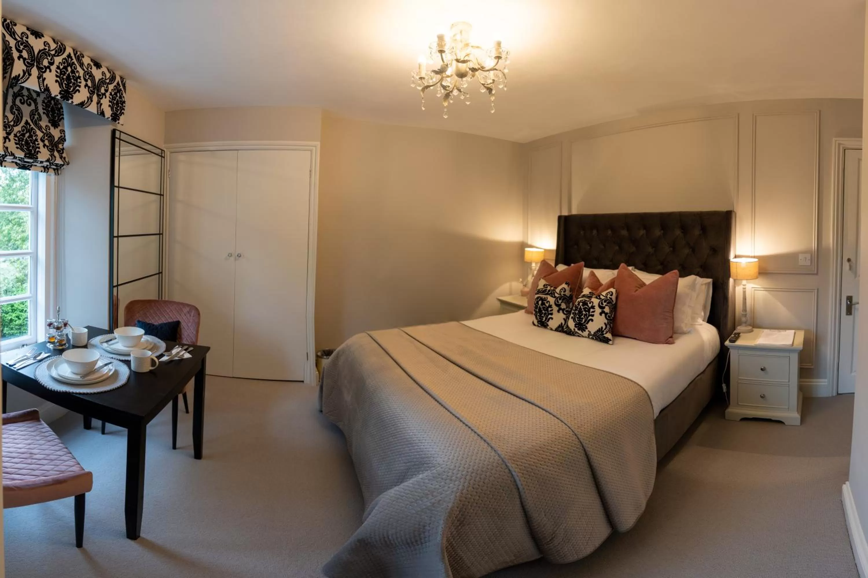 Bed in Apple Tree Bed and Breakfast