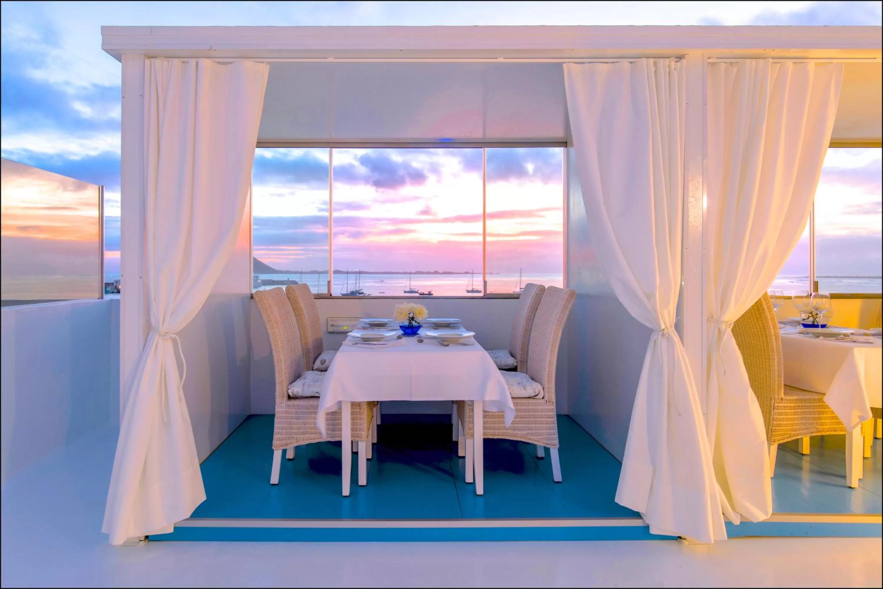 Restaurant/places to eat in AVANTI Lifestyle Hotel - Only Adults