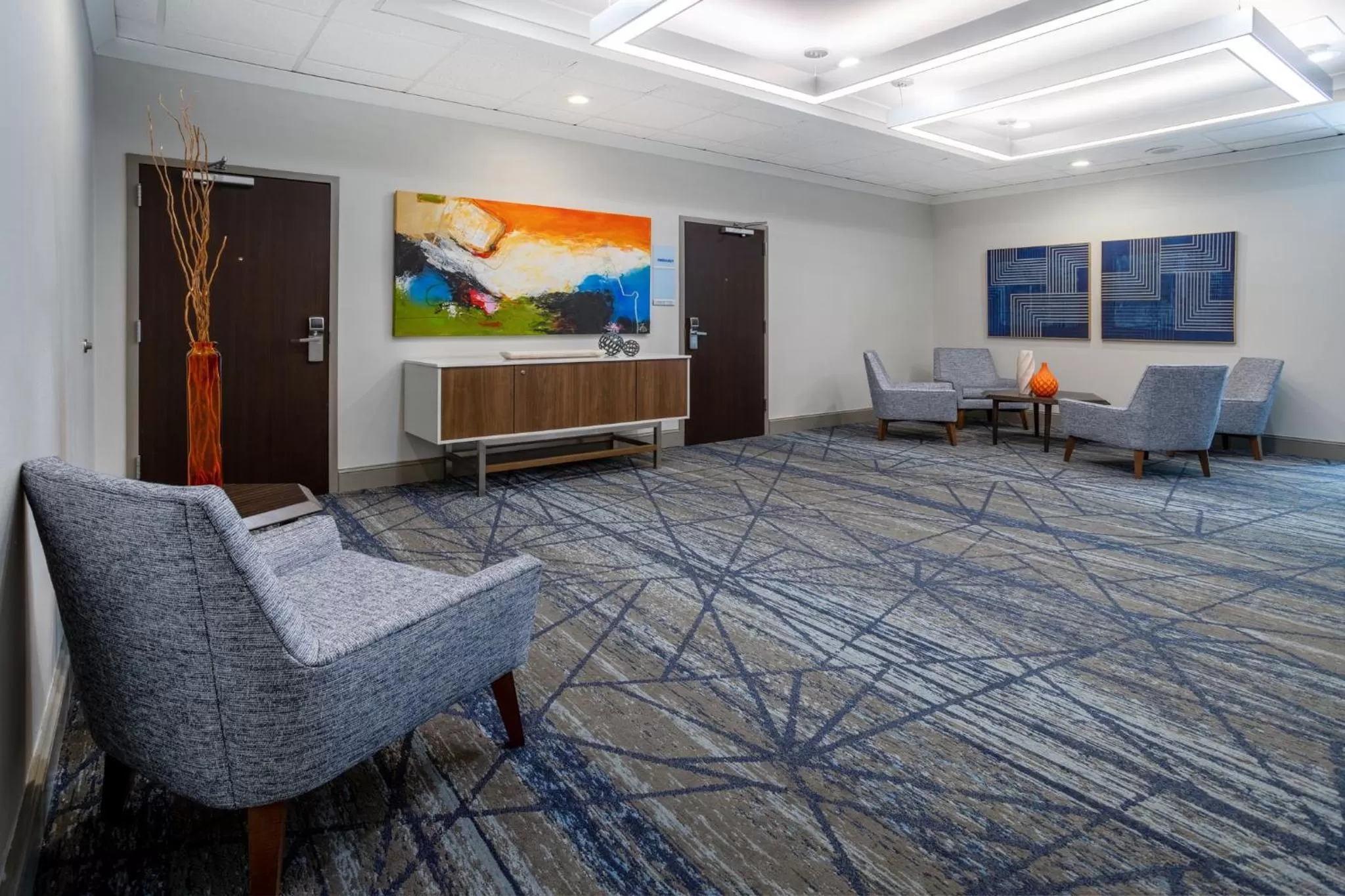 Meeting/conference room in Holiday Inn Express and Suites Tampa I-75 at Bruce B. Downs by IHG