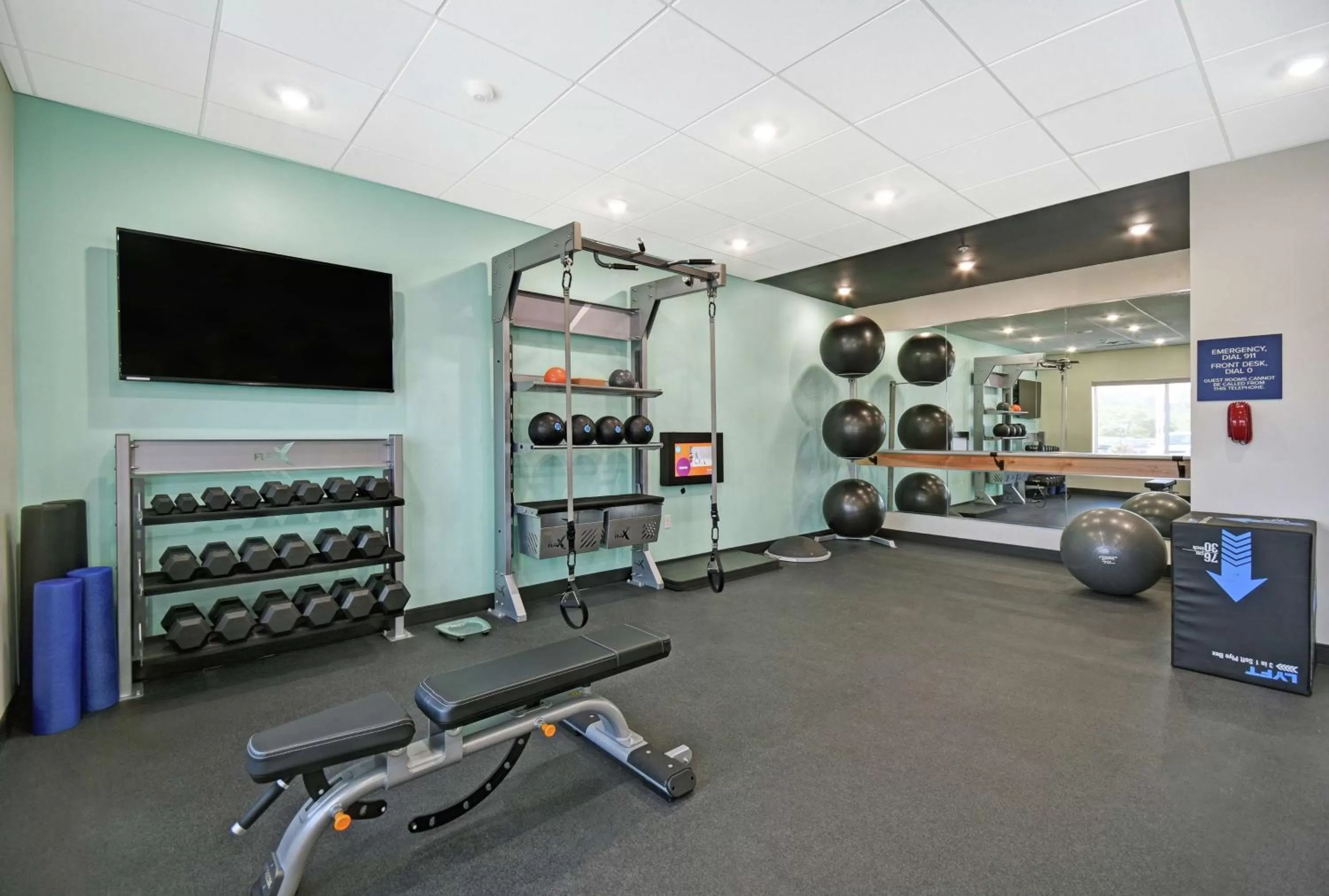 Fitness centre/facilities in Tru By Hilton Grand Rapids Airport