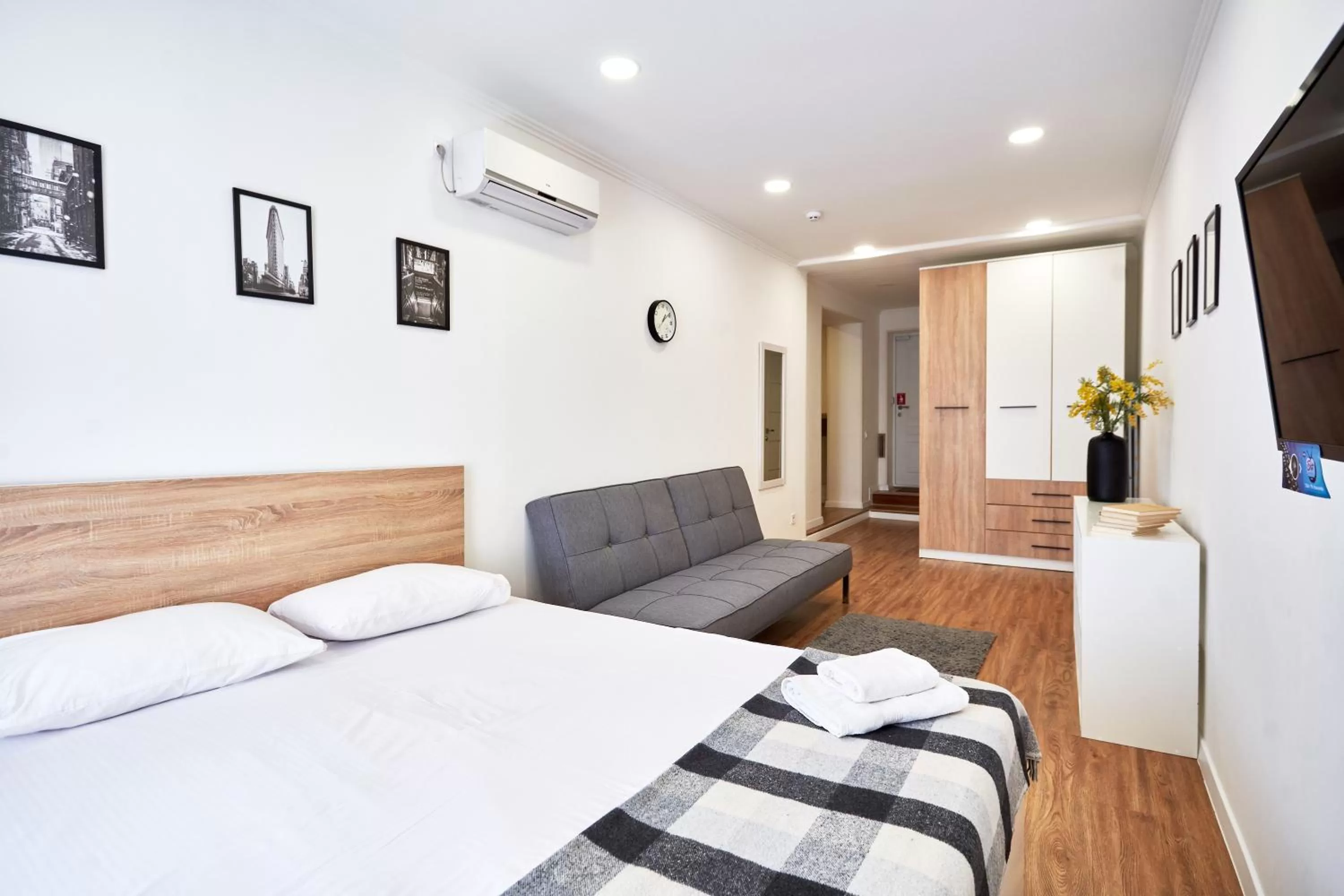 Photo of the whole room, Bed in Nordian