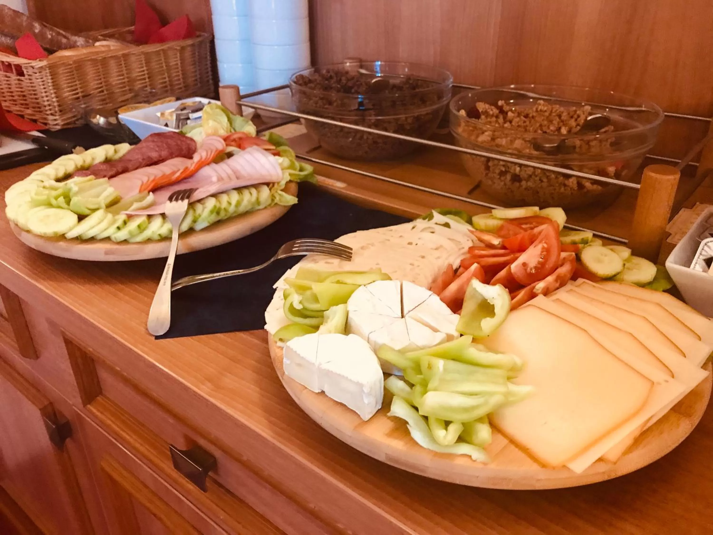 Food and drinks in Hotel Grand