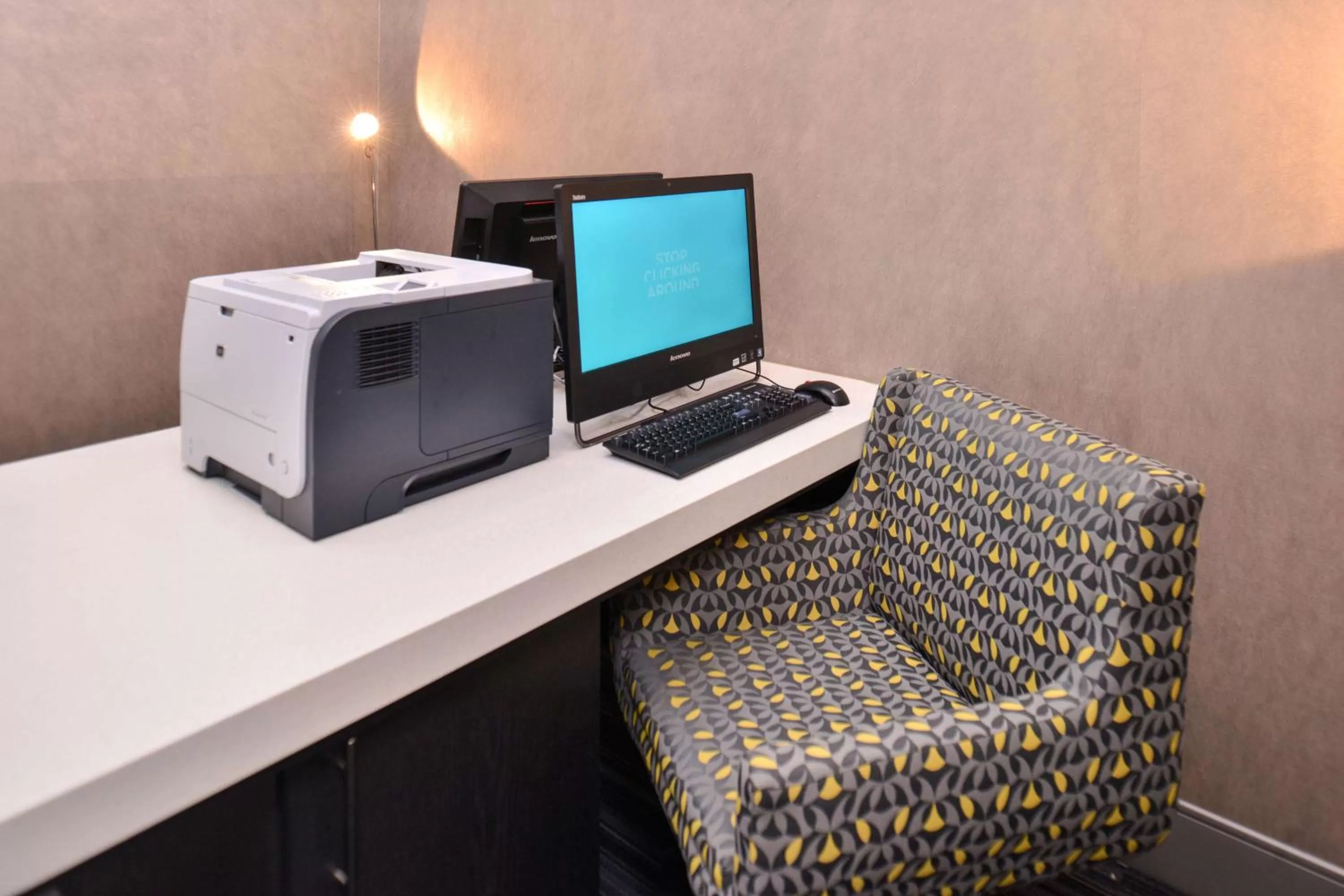 Business facilities in Hampton Inn and Suites Ames, IA