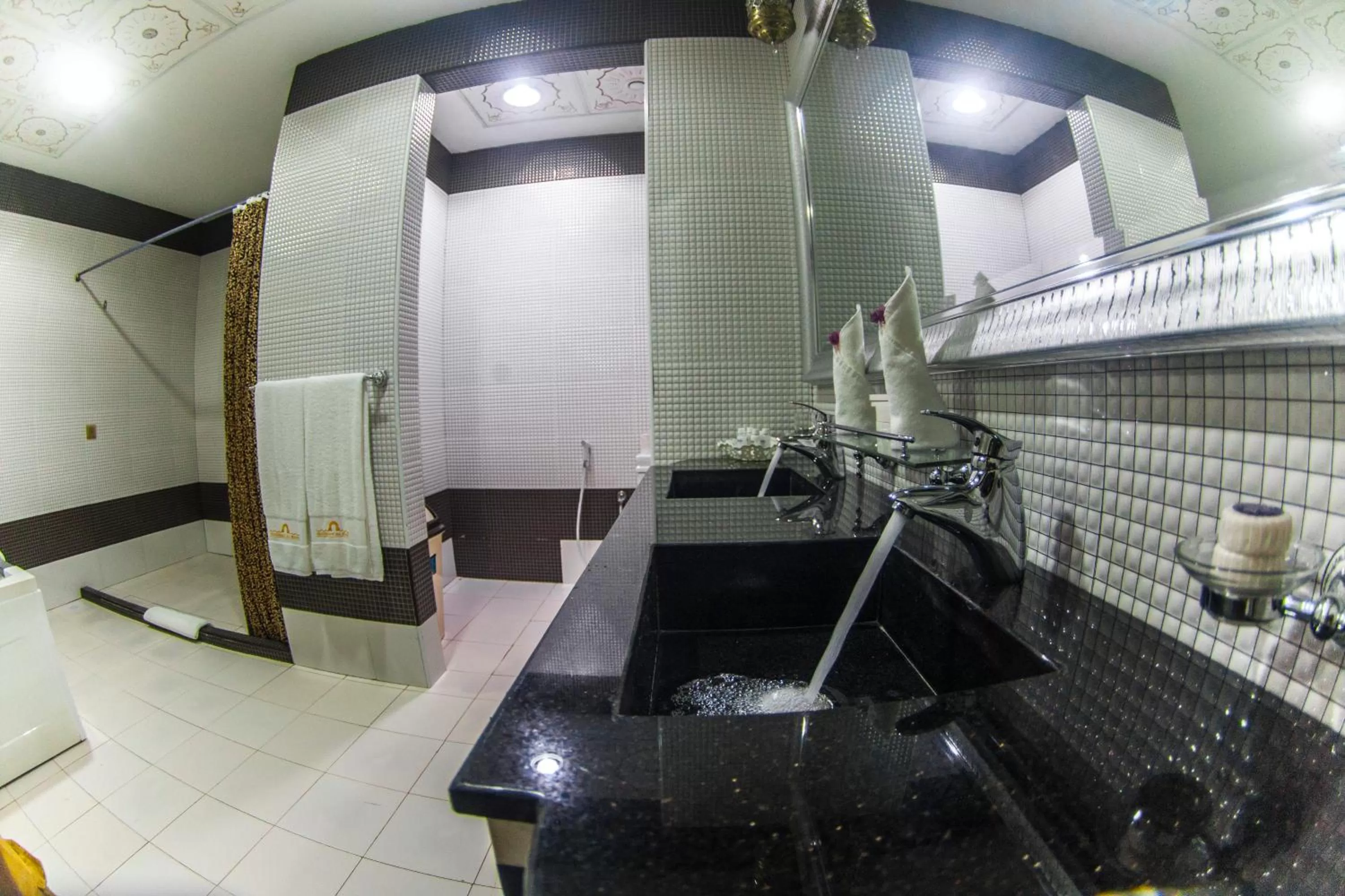 Bathroom in Madinat Al Bahr Business & Spa Hotel