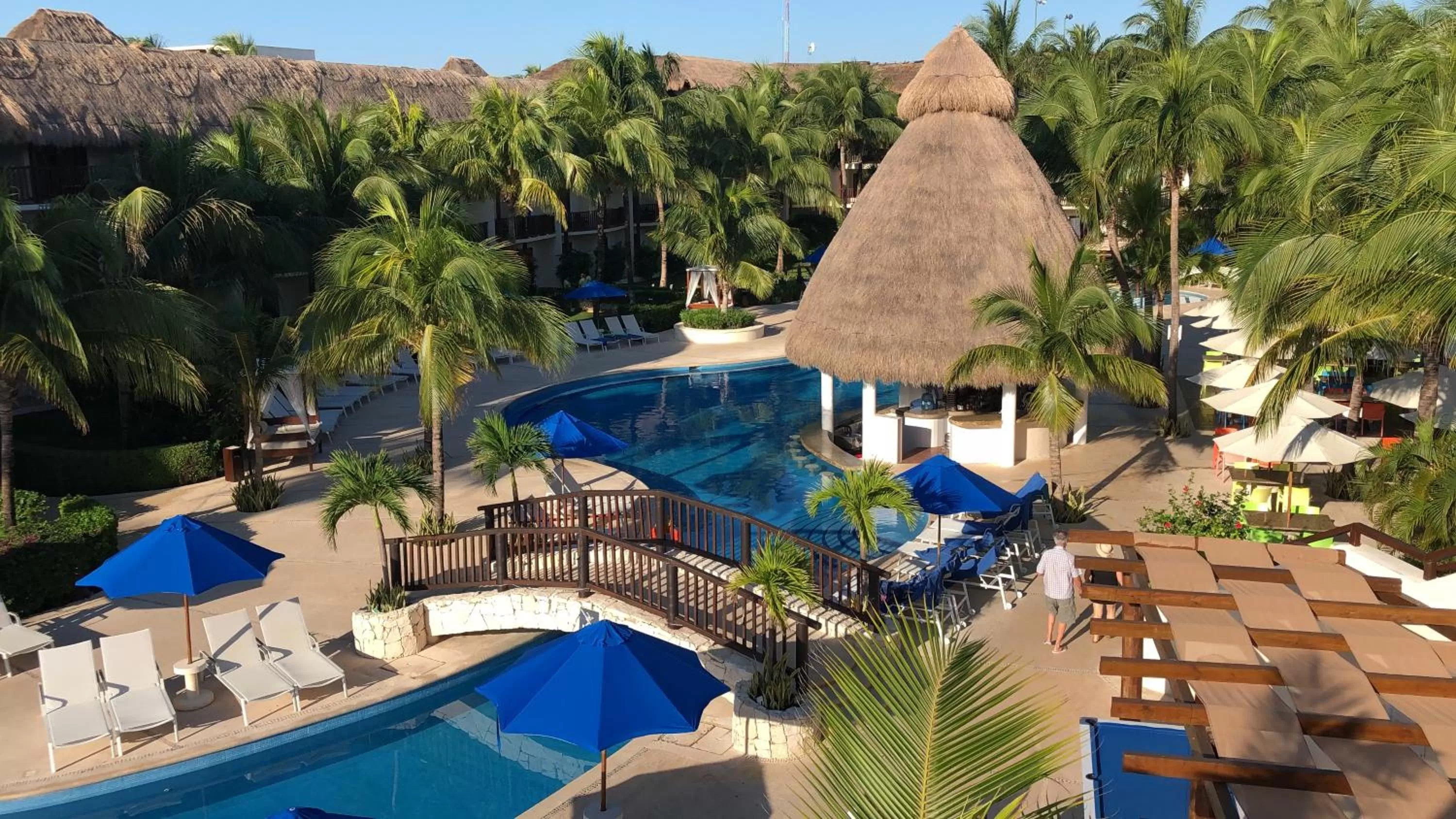Swimming pool in The Reef Coco Beach Resort & Spa- Optional All Inclusive