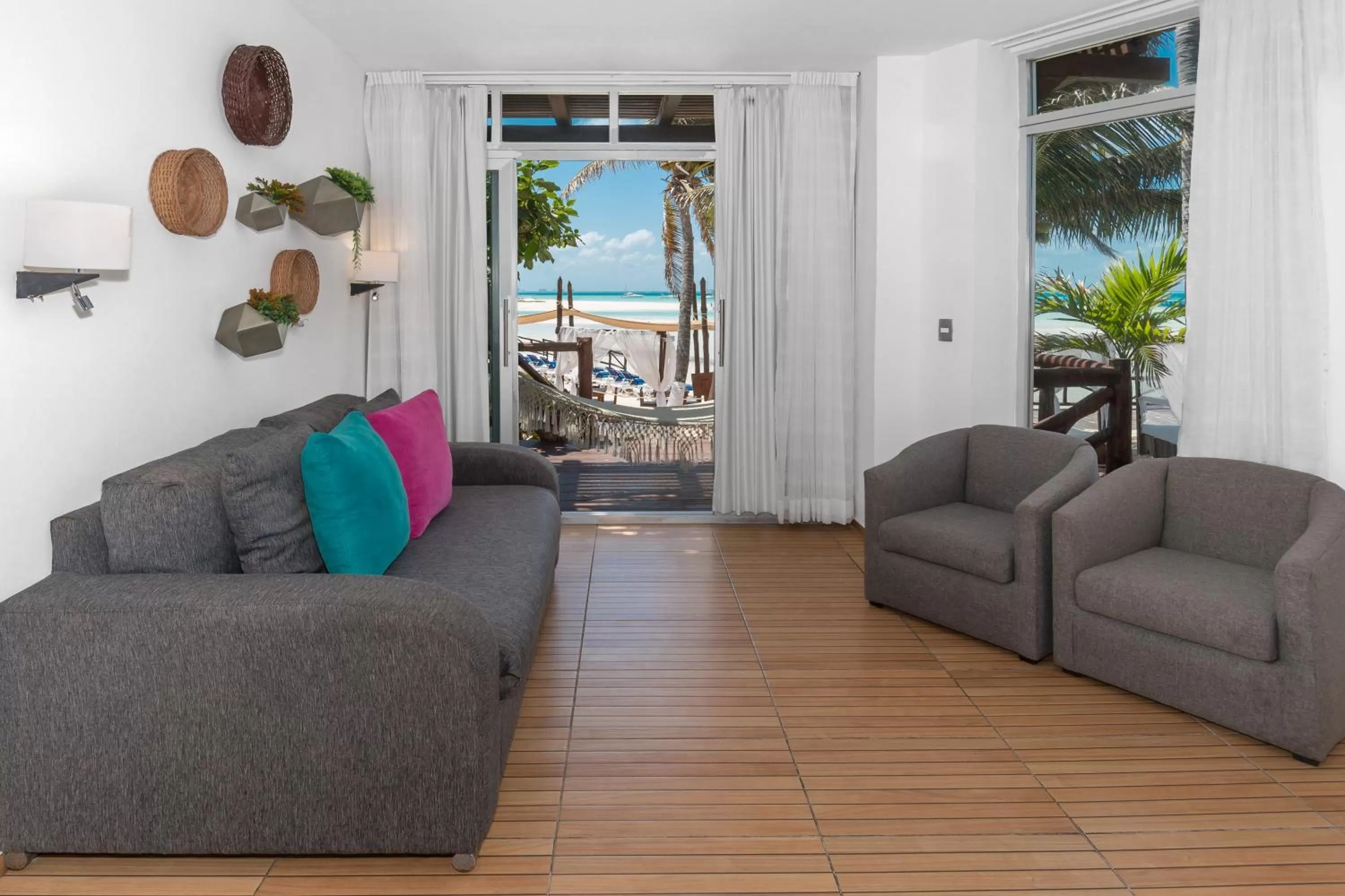 Living room in Mia Reef Isla Mujeres - All Inclusive Resort