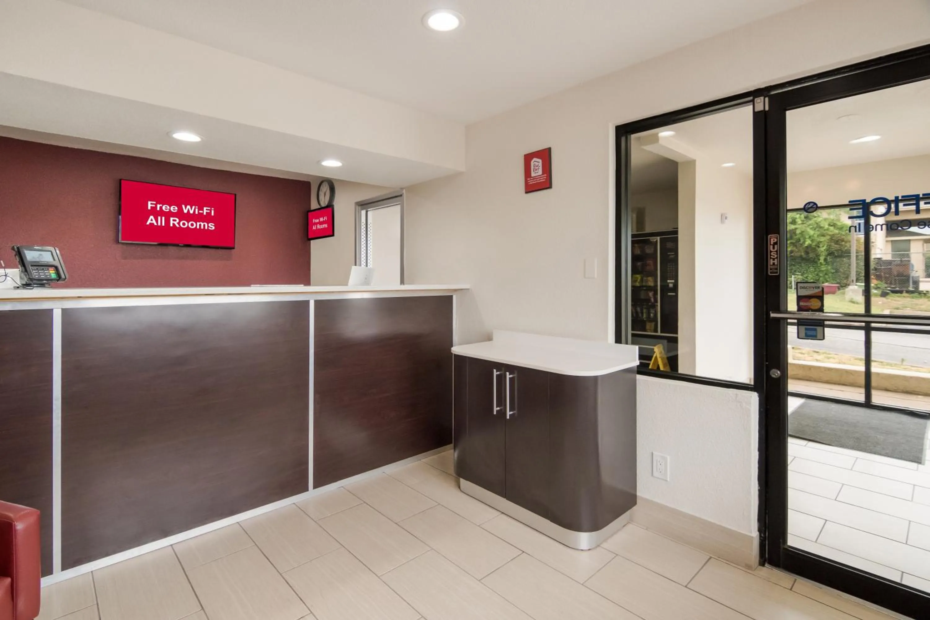 Lobby or reception in Red Roof Inn Fort Worth South