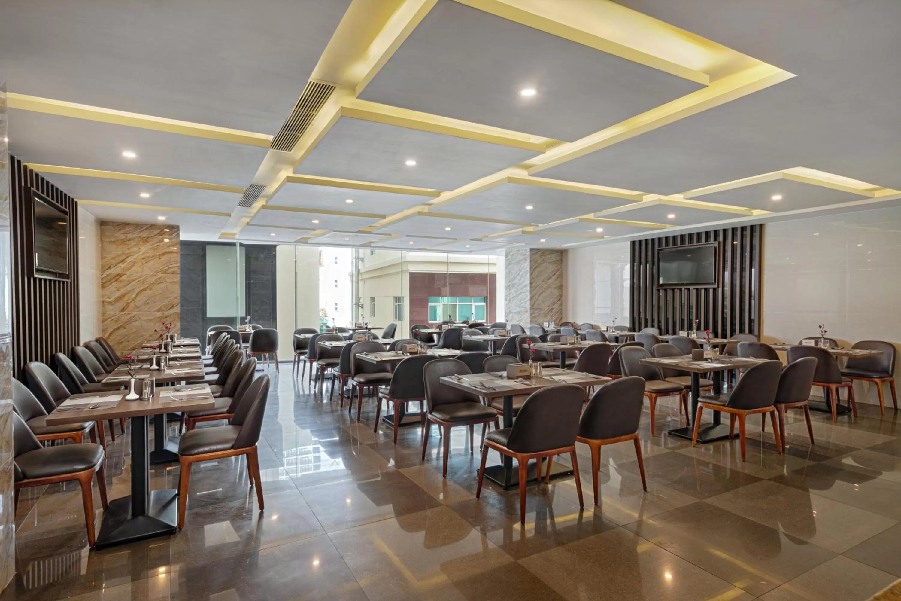 Restaurant/places to eat in Atlantic Nha Trang Hotel